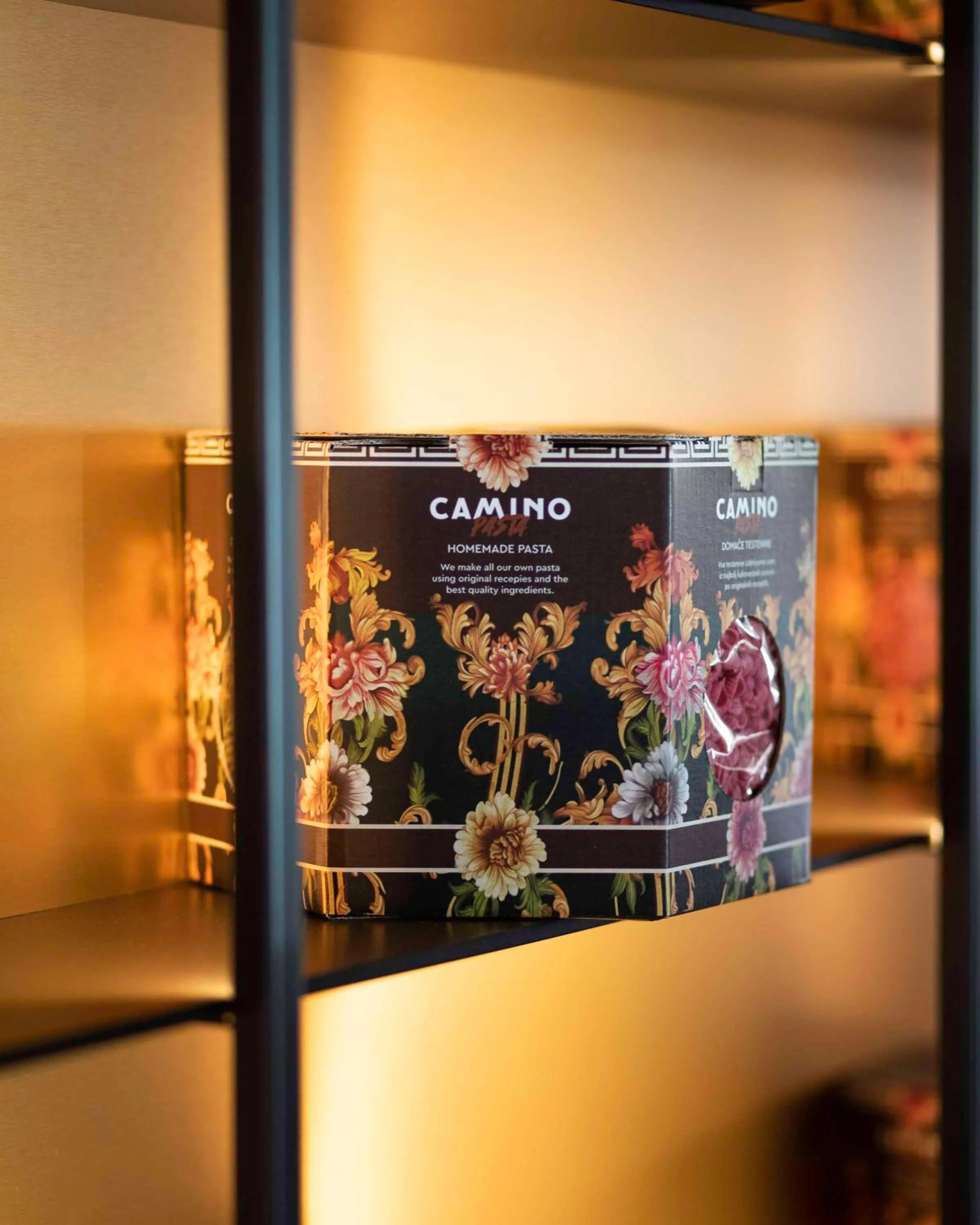 Restaurant/places to eat in Hotel A plus