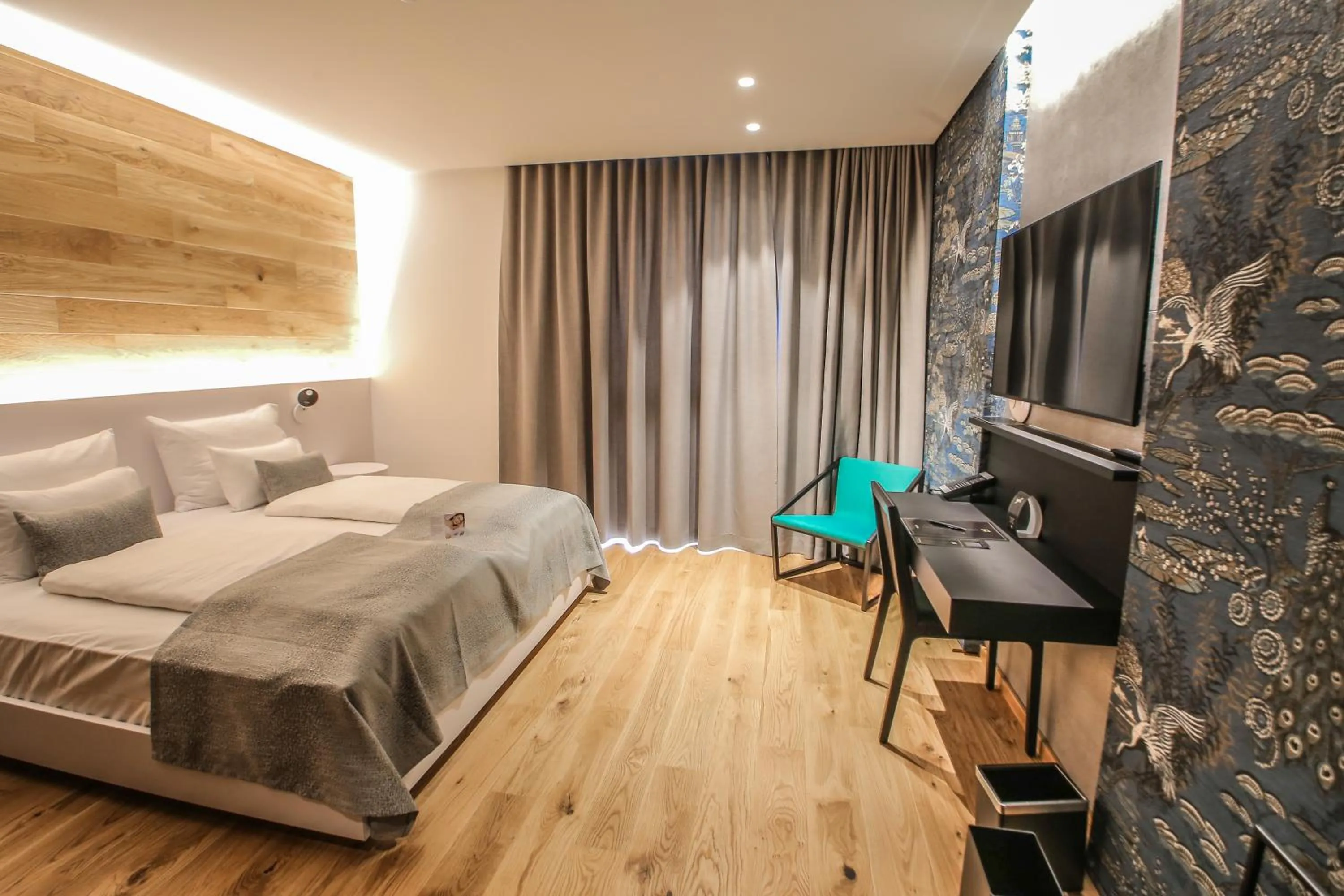 Photo of the whole room in Hotel A plus