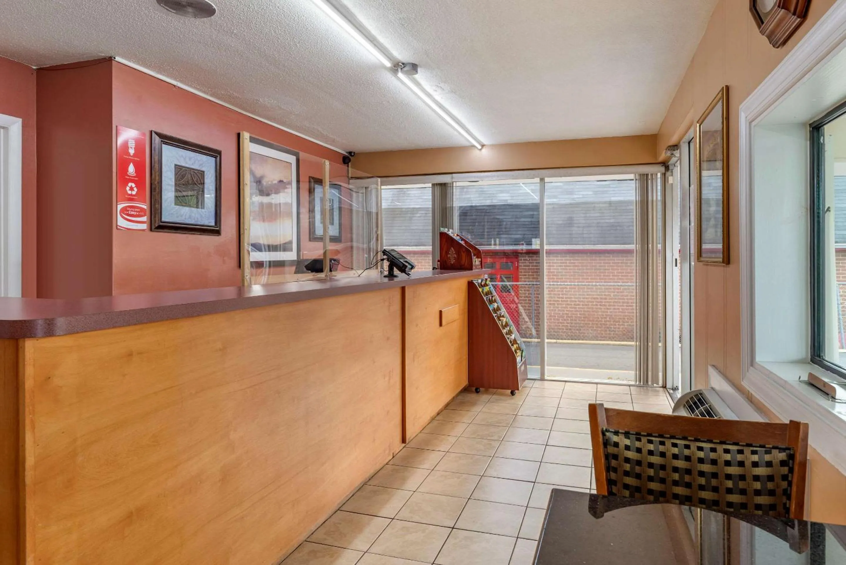 Lobby or reception in Econo Lodge Charlottesville North - University Area