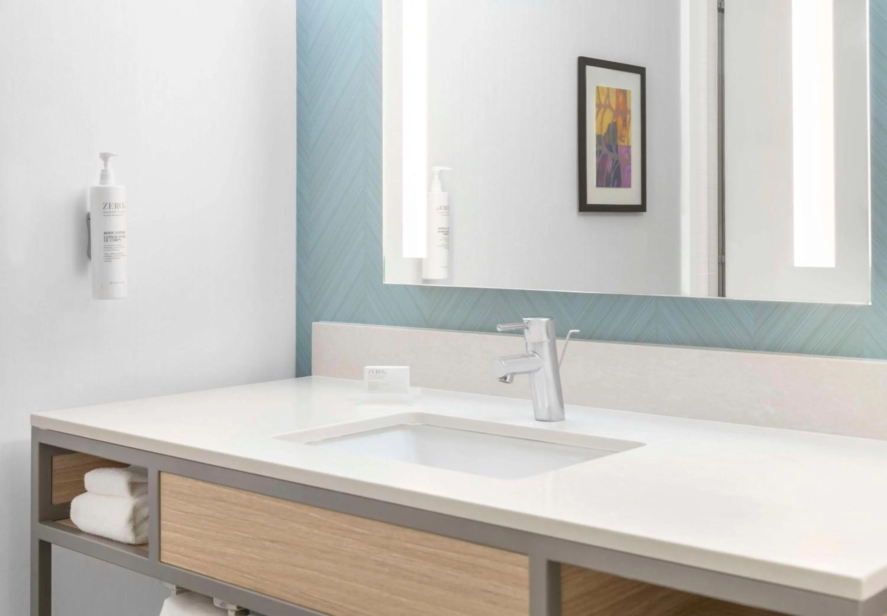 Bathroom in Hilton Garden Inn Denver Airport