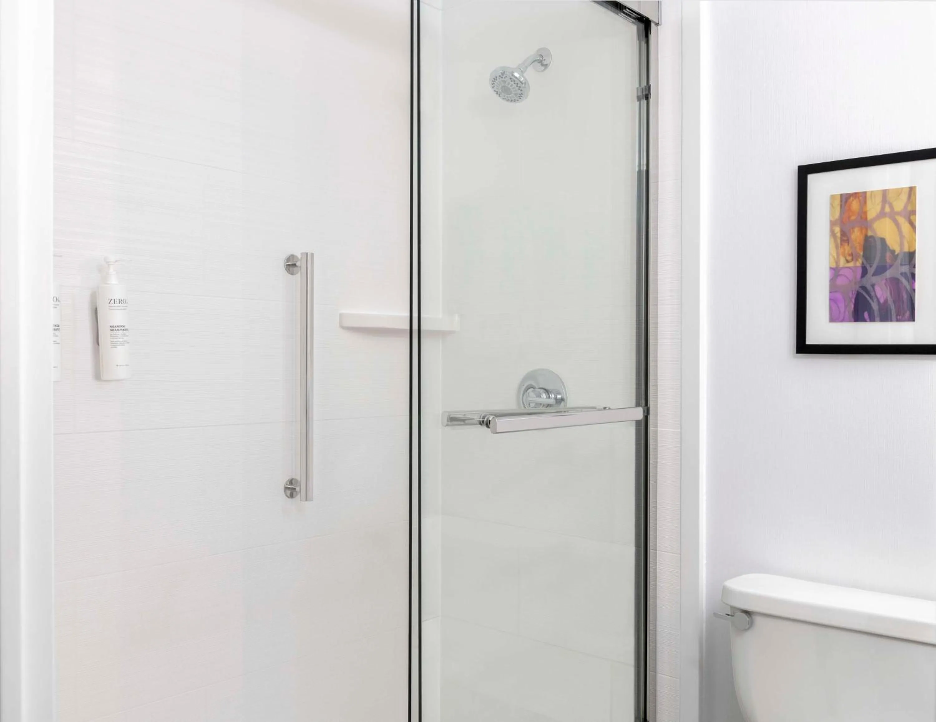 Bathroom in Hilton Garden Inn Denver Airport