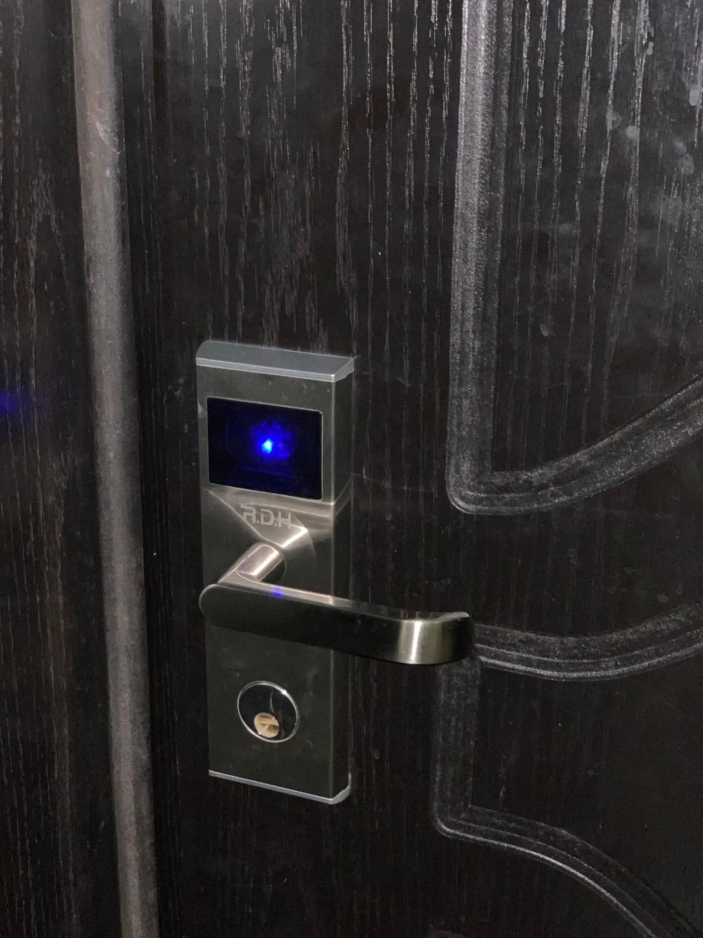 Logo/Certificate/Sign in Silent Room 2 By Quiet Rooms