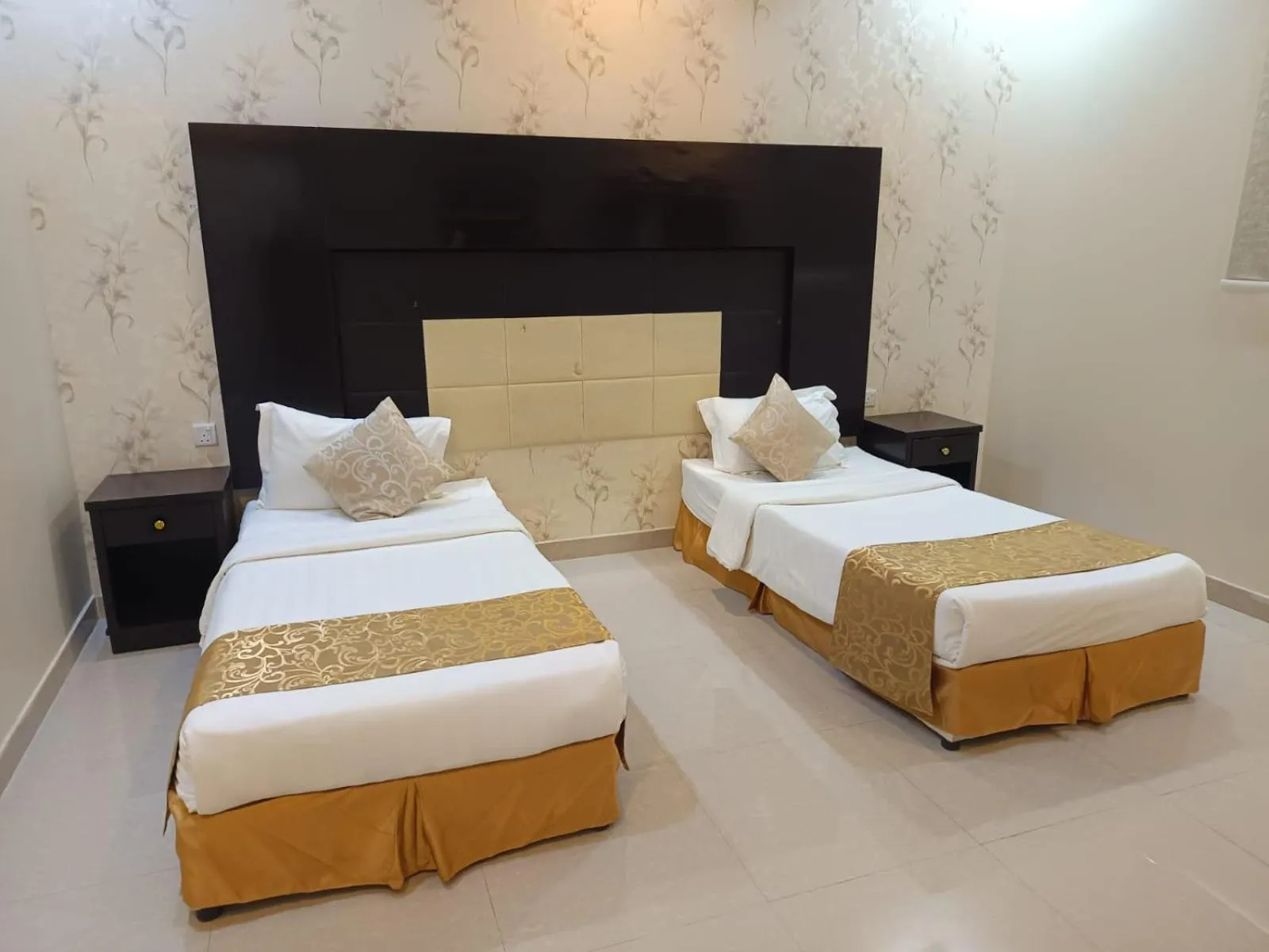 Bed in Quiet Rooms 2 Serviced Apartments