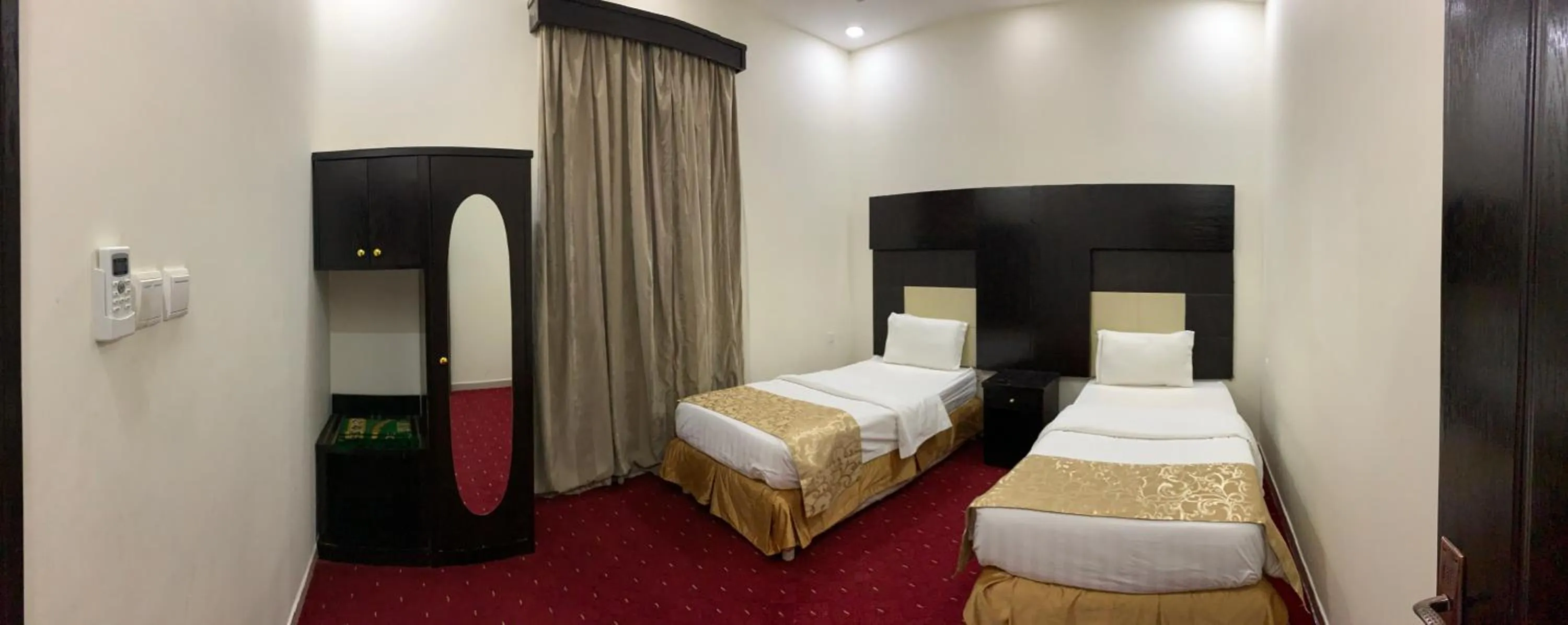 Bedroom, Bed in Silent Room 2 By Quiet Rooms