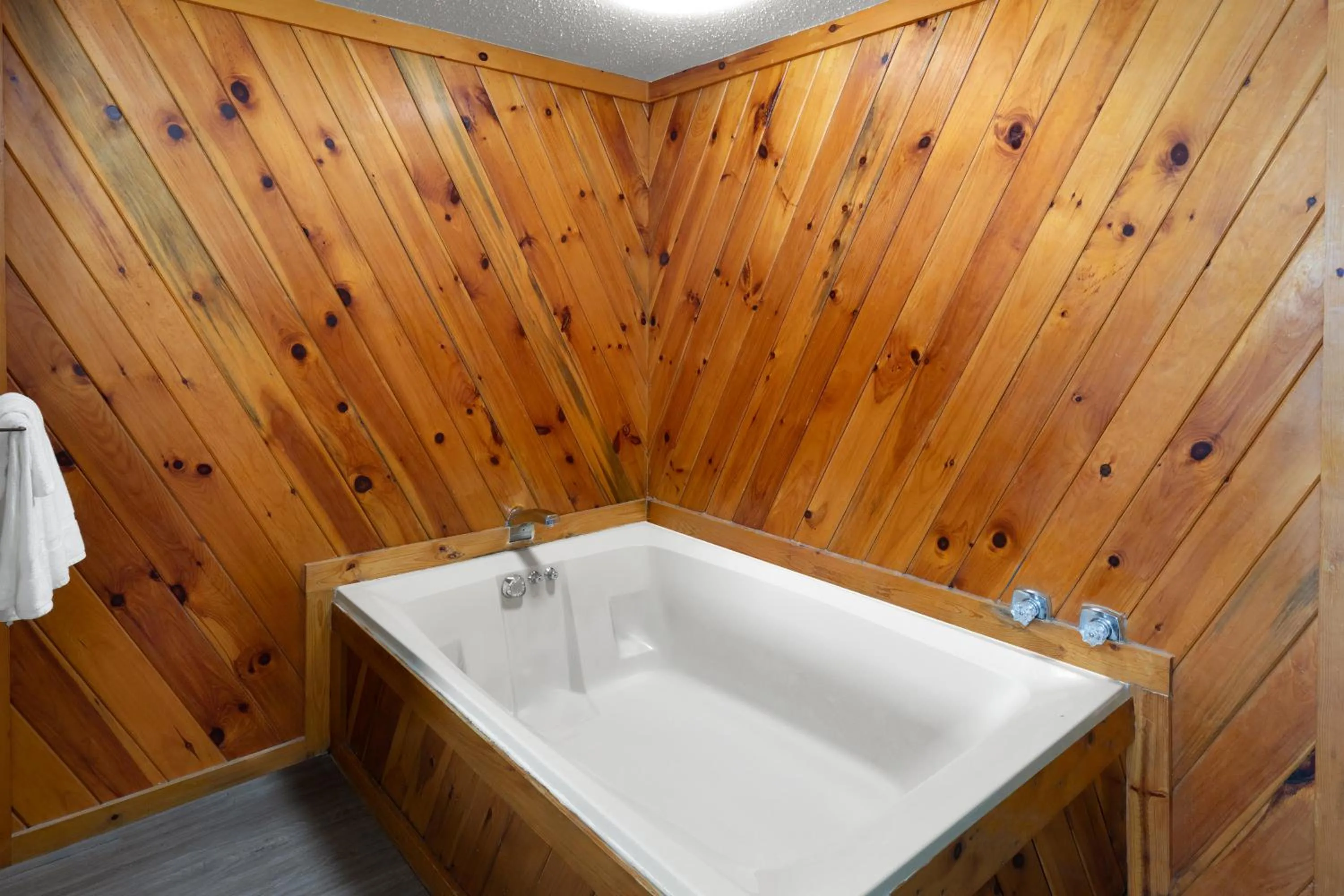 Hot Tub in Days Inn by Wyndham Harrisonburg