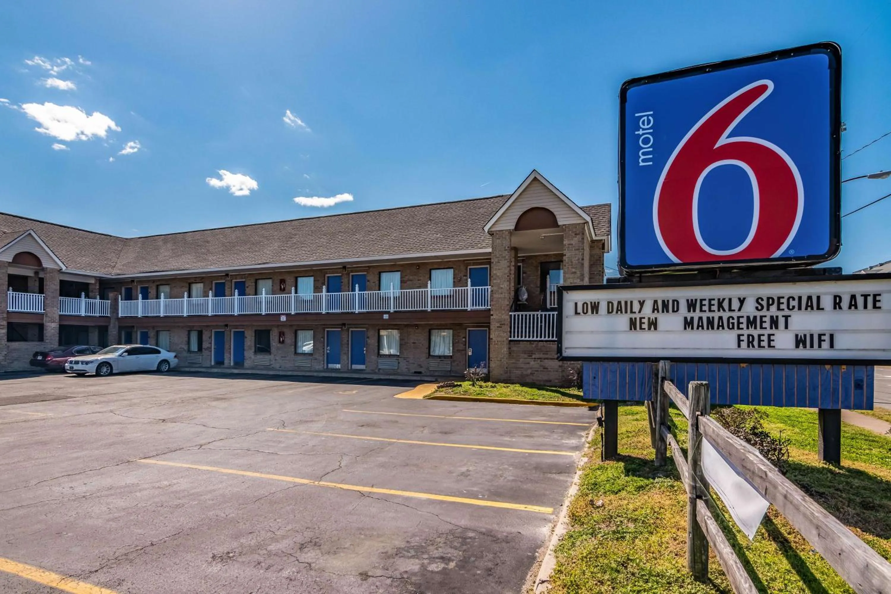Property building in Motel 6-Portsmouth, VA