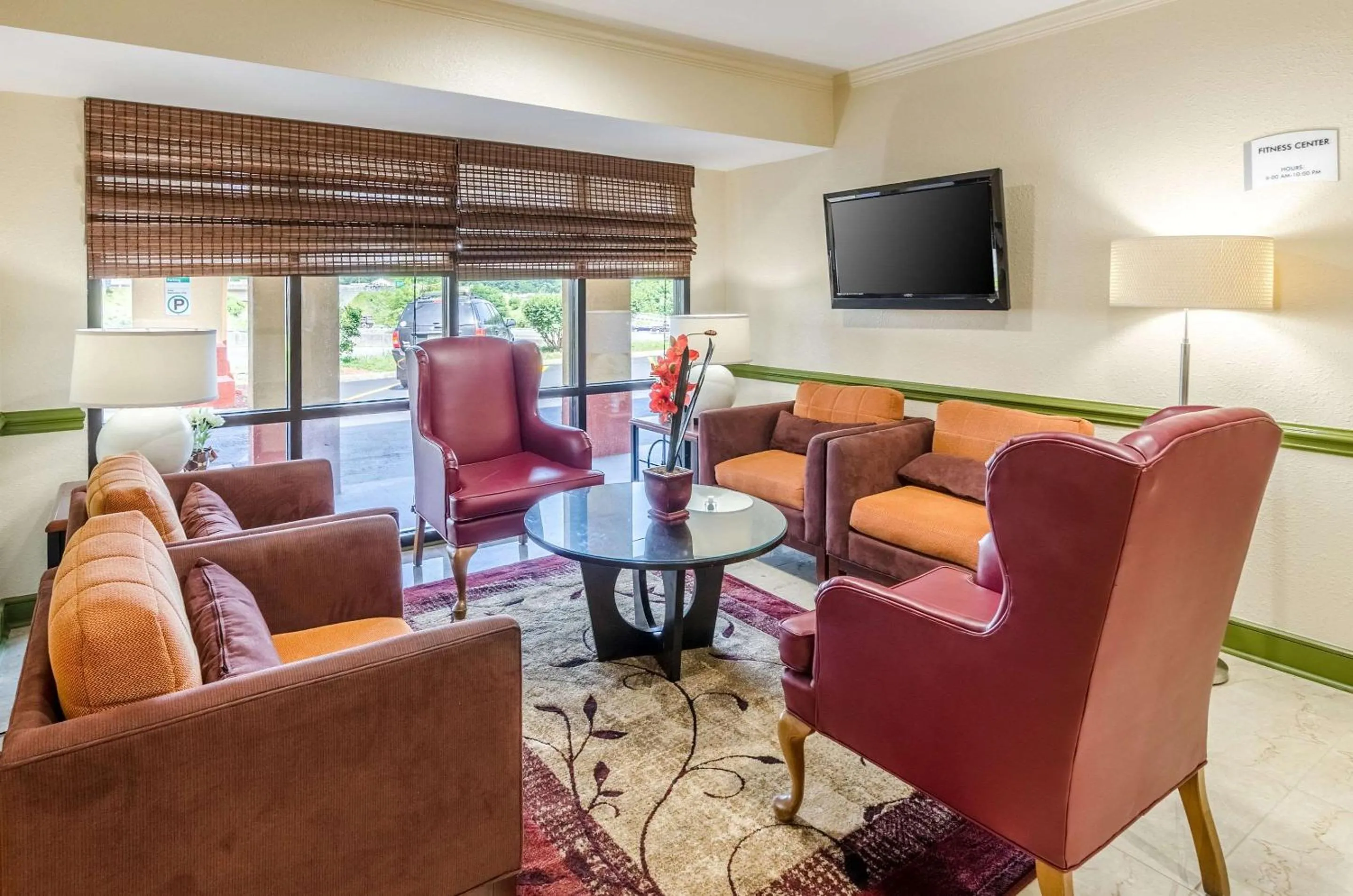 Lobby or reception in Quality Inn Tanglewood