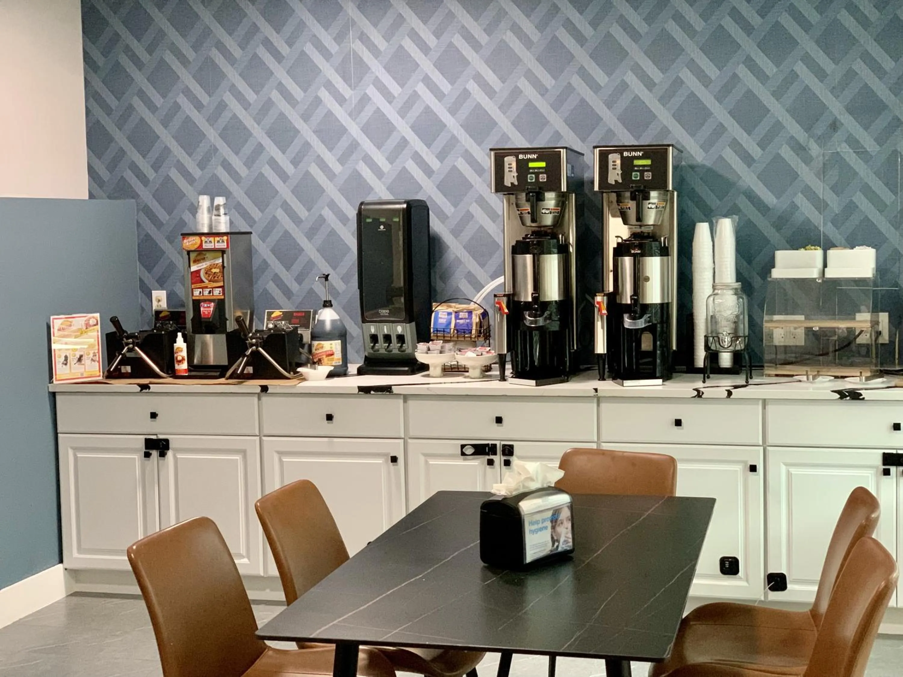 Breakfast in Atrium Hotel, Trademark Collection by Wyndham