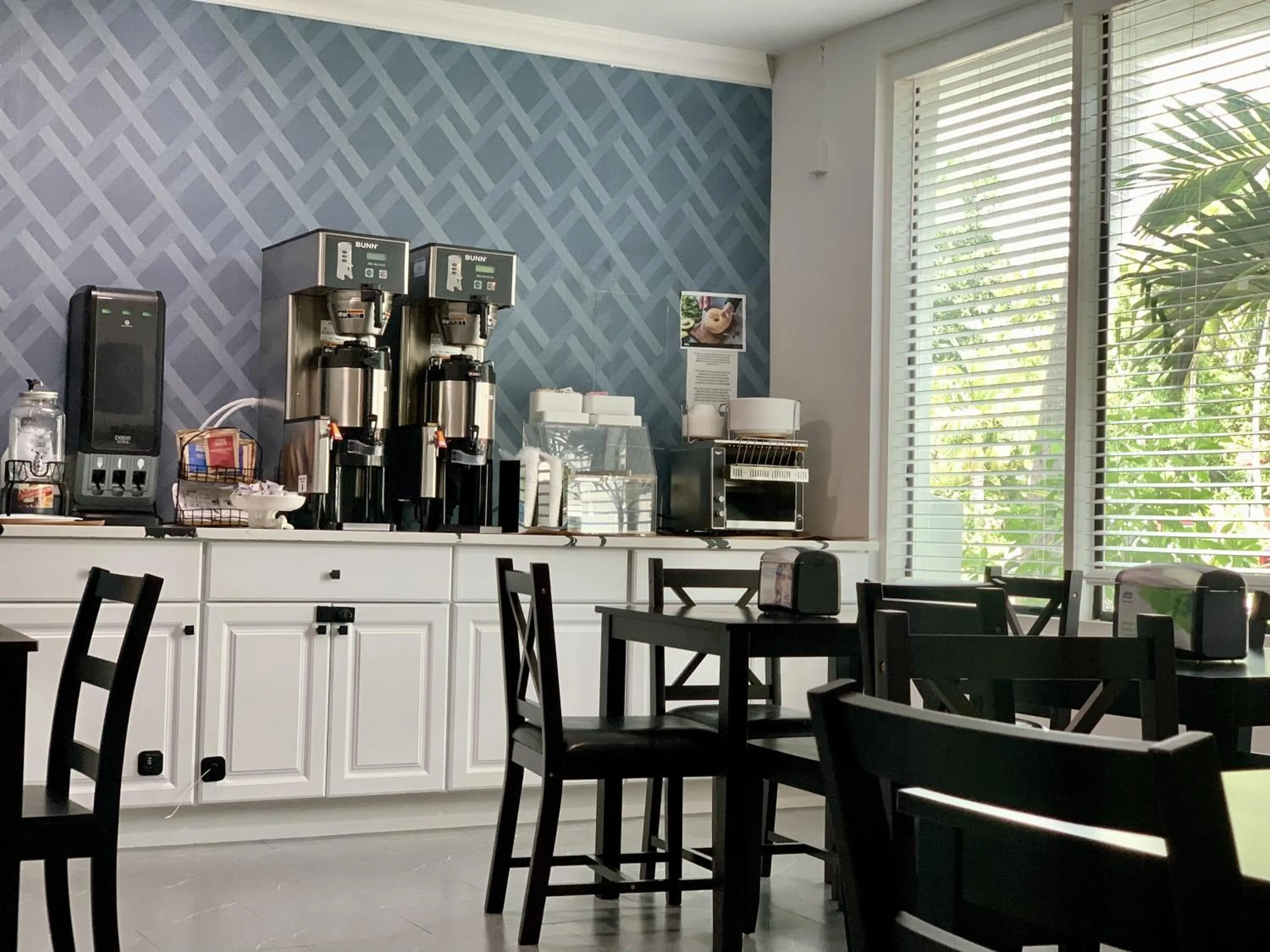 Breakfast in Atrium Hotel, Trademark Collection by Wyndham