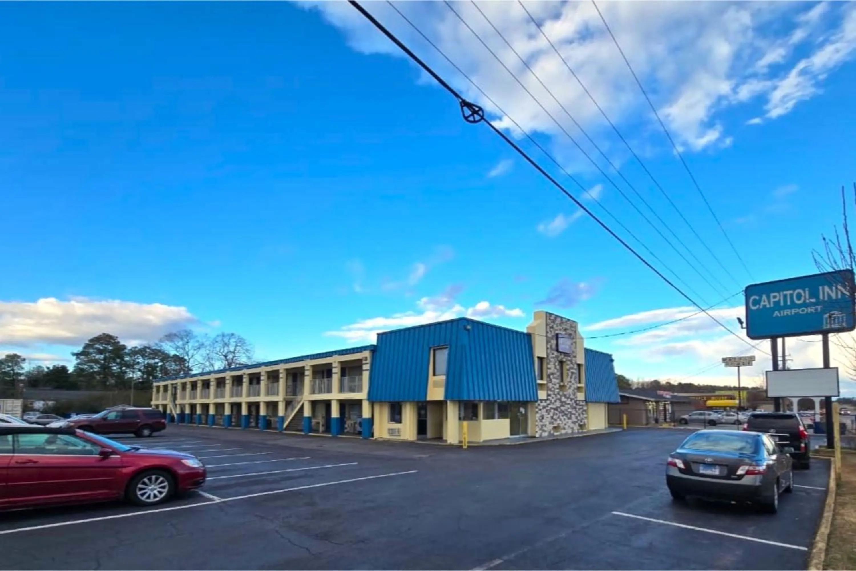 Property building in Capitol Inn by Belvilla Richmond Airport VA