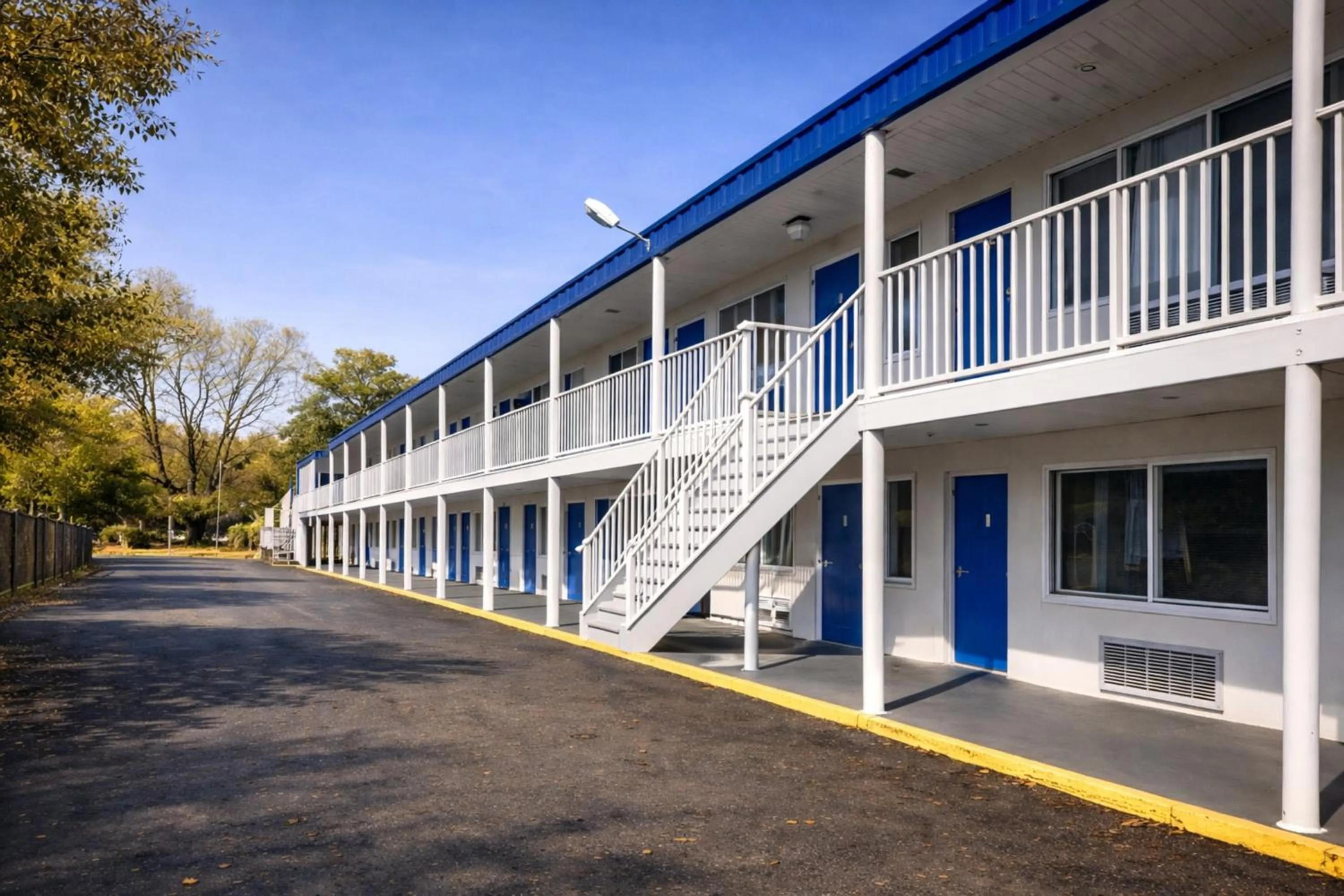 Property building in Capitol Inn by Belvilla Richmond Airport VA