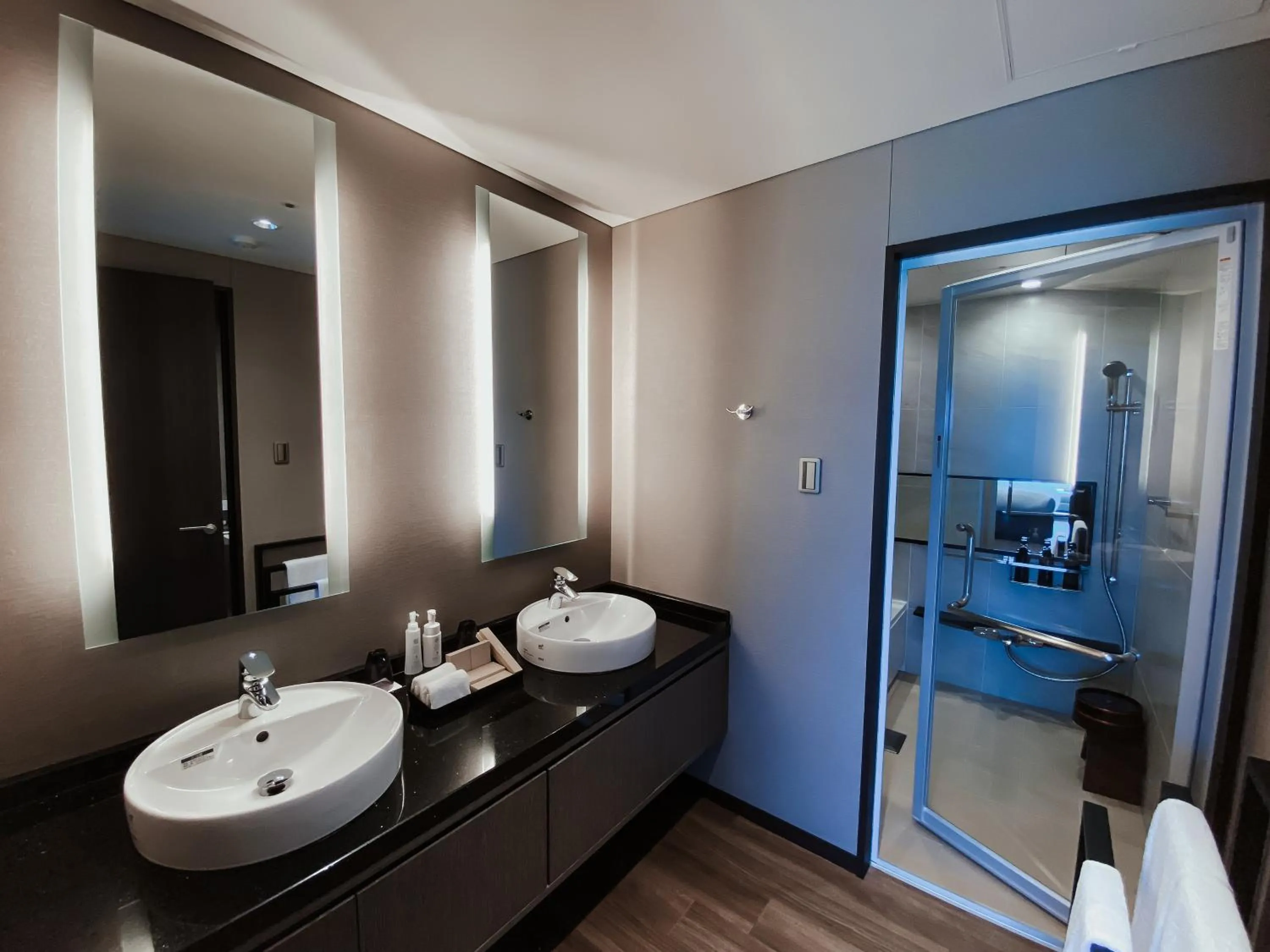 Hinode Hills Niseko Village