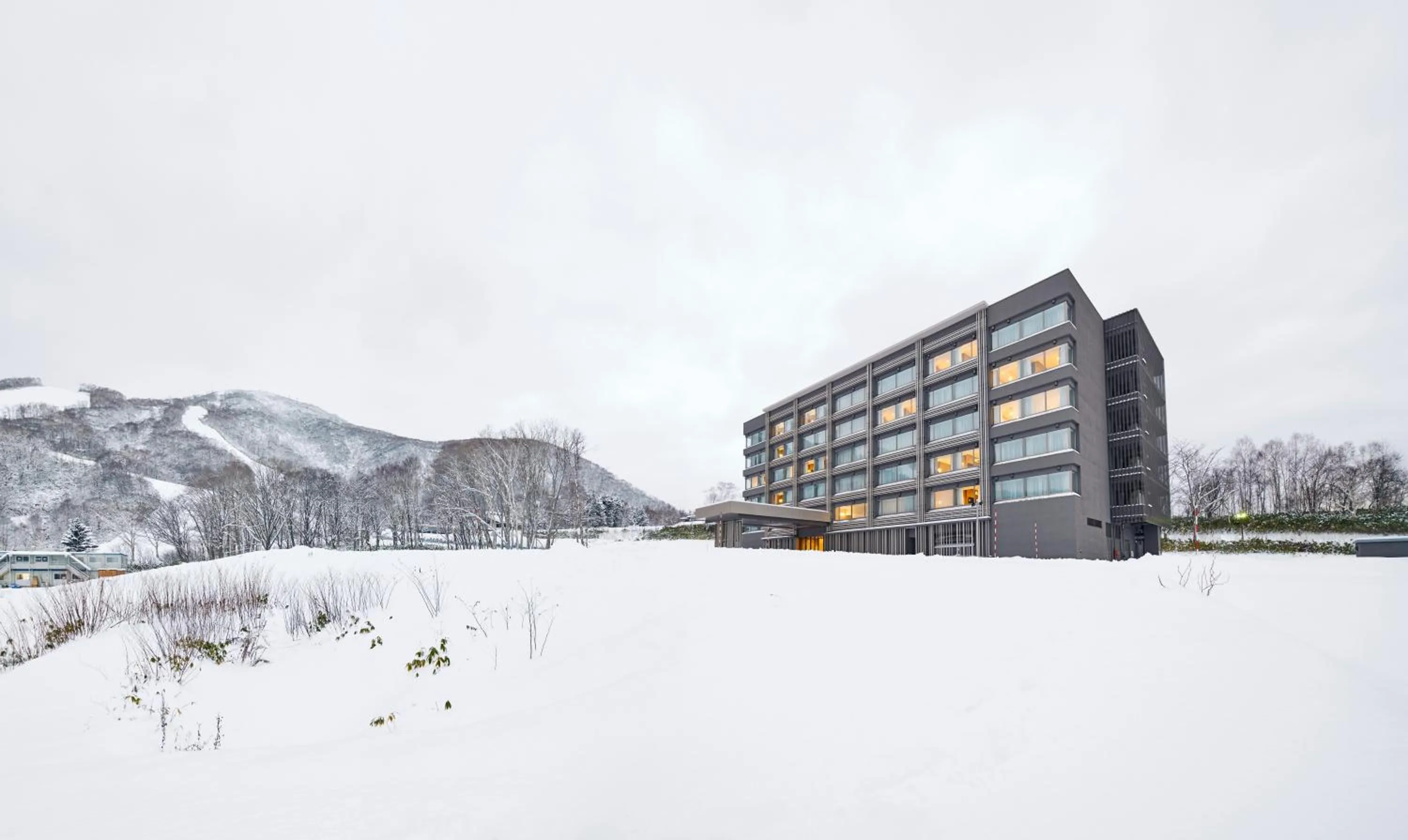 Hinode Hills Niseko Village