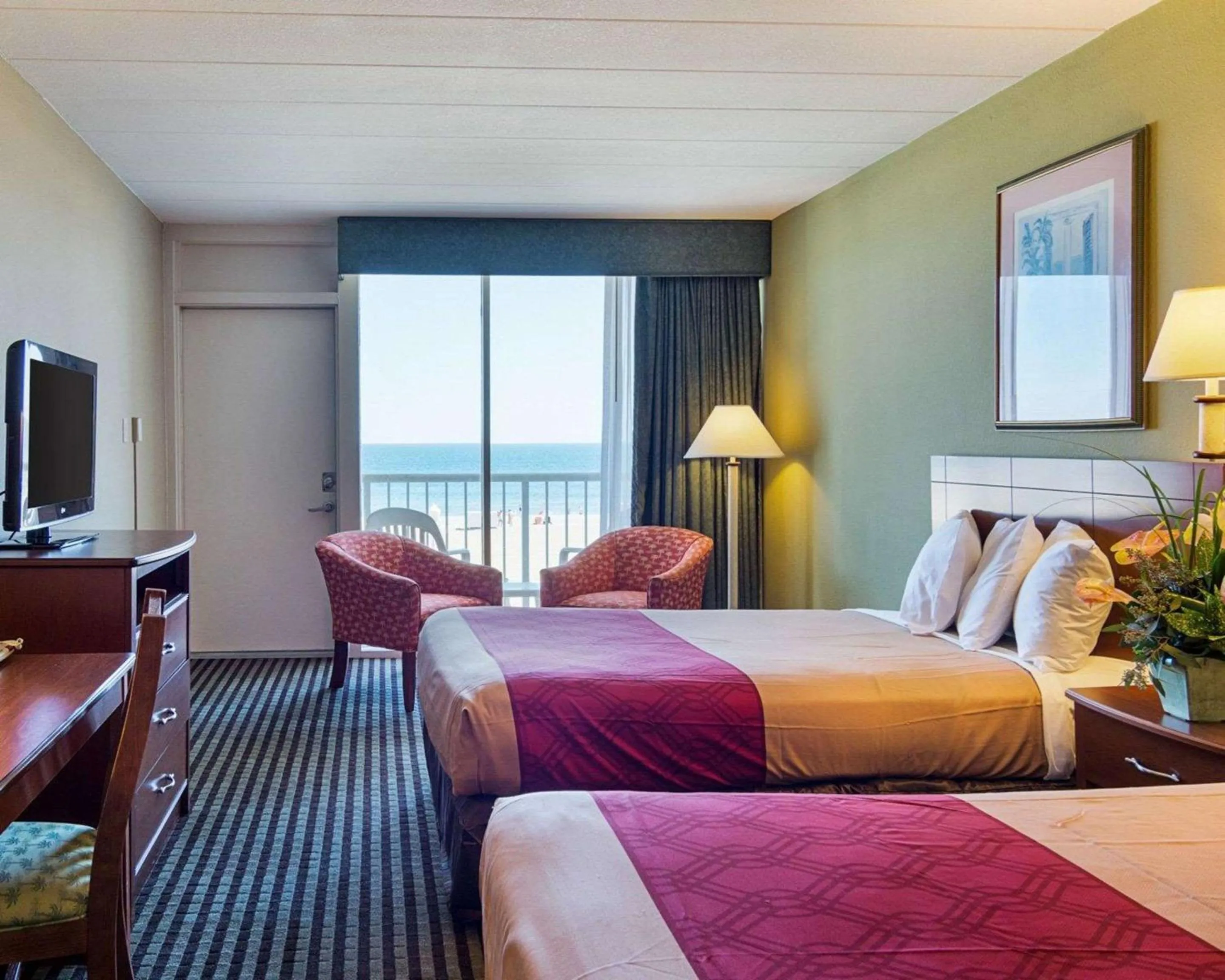 Photo of the whole room, Bed in Ocean27 Hotel