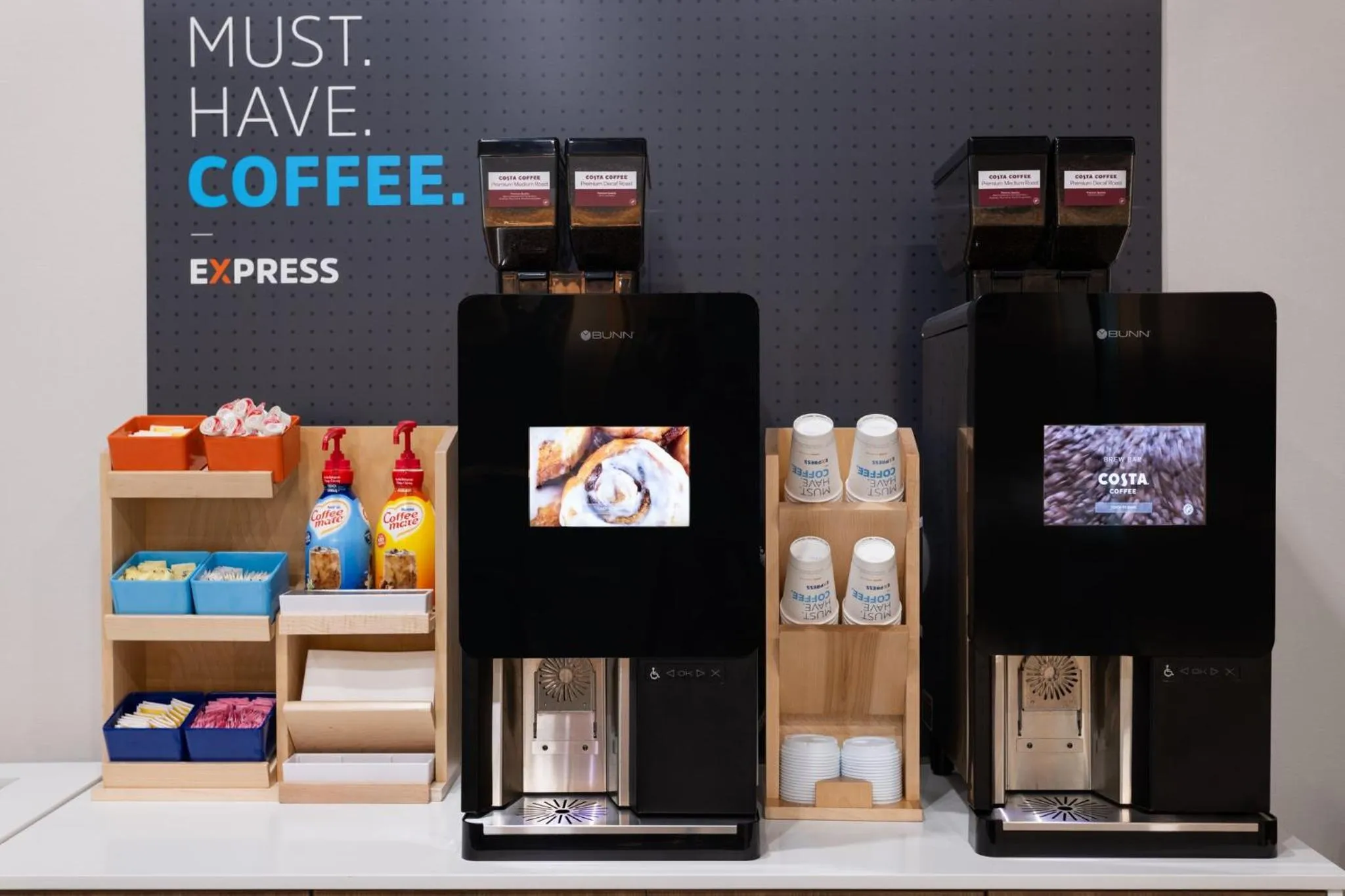 Breakfast in Holiday Inn Express & Suites Leesburg - Historic District by IHG