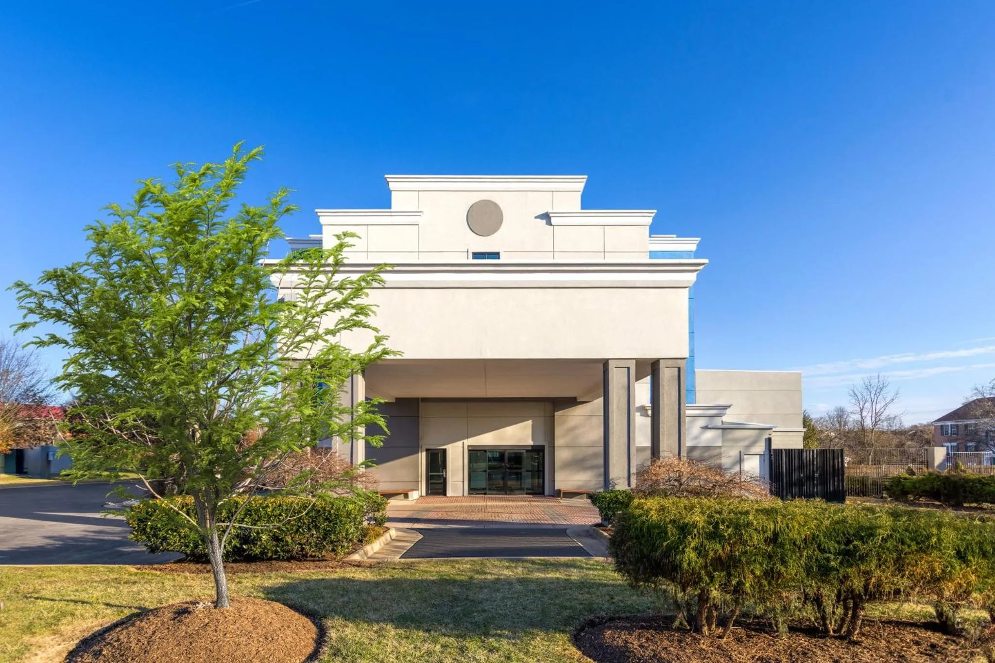 Property building in Holiday Inn Express & Suites Leesburg - Historic District by IHG