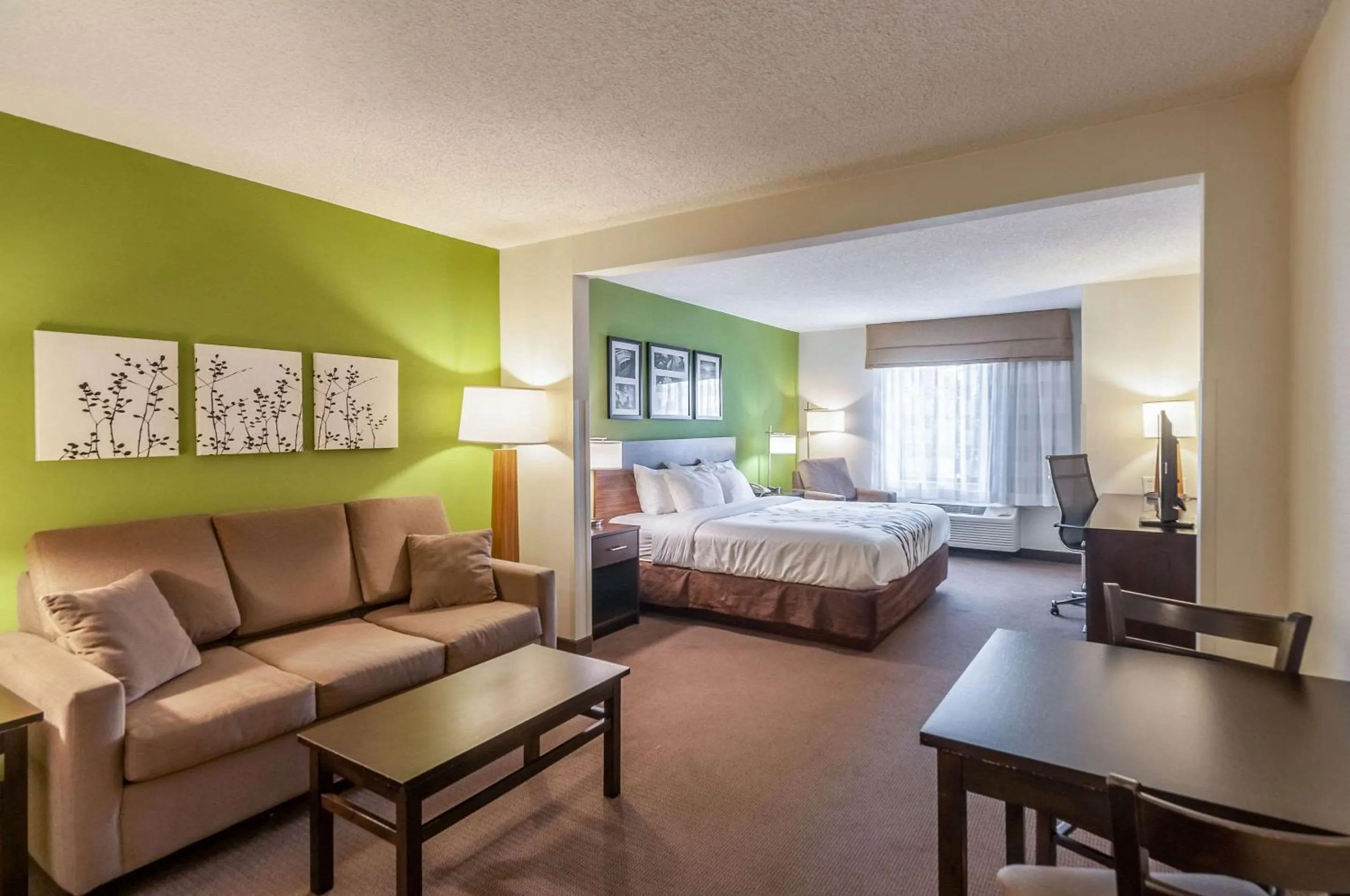 Bedroom, Bed in Sleep Inn & Suites Harrisonburg near University