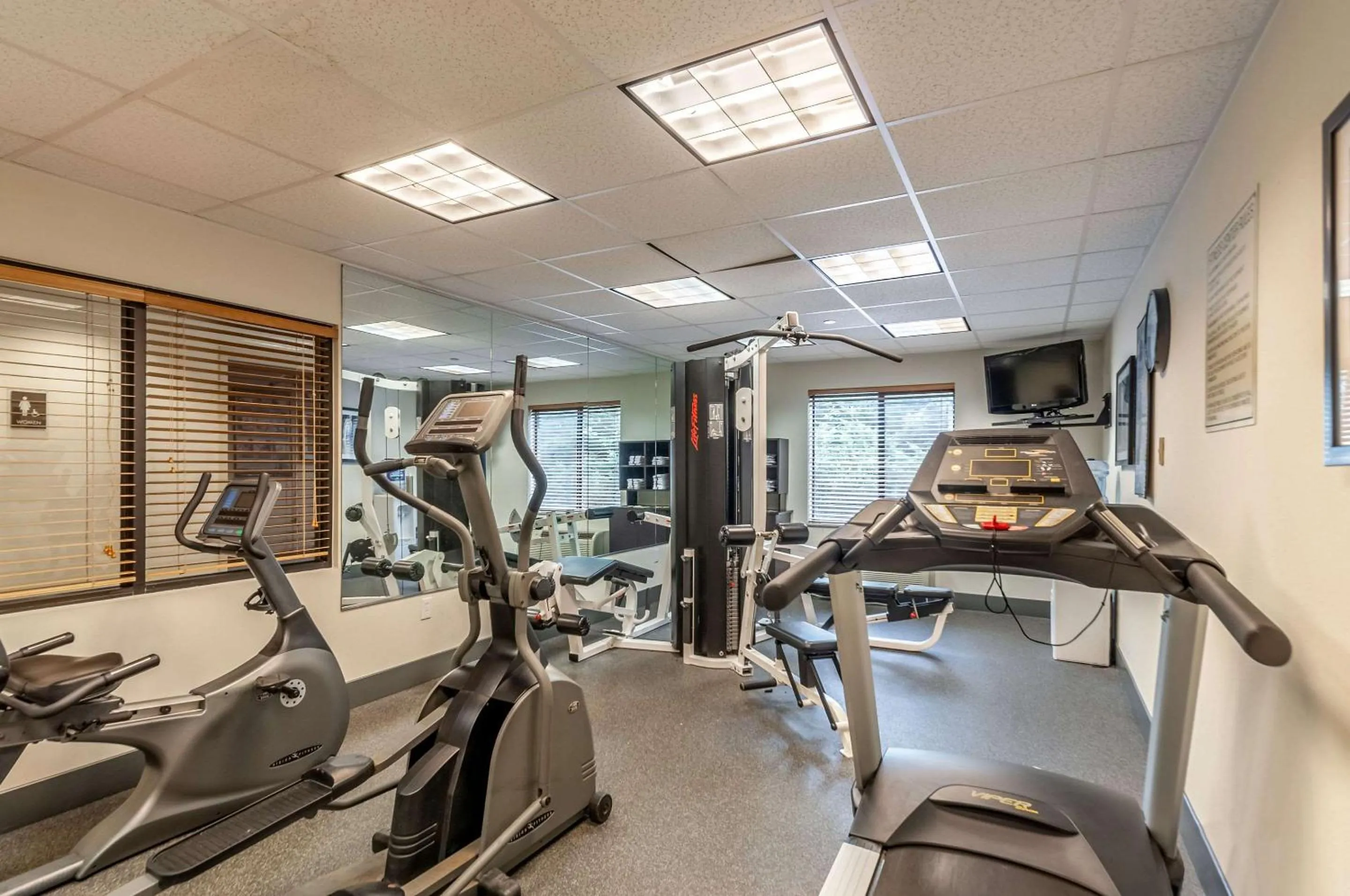 Fitness centre/facilities in Sleep Inn & Suites Harrisonburg near University