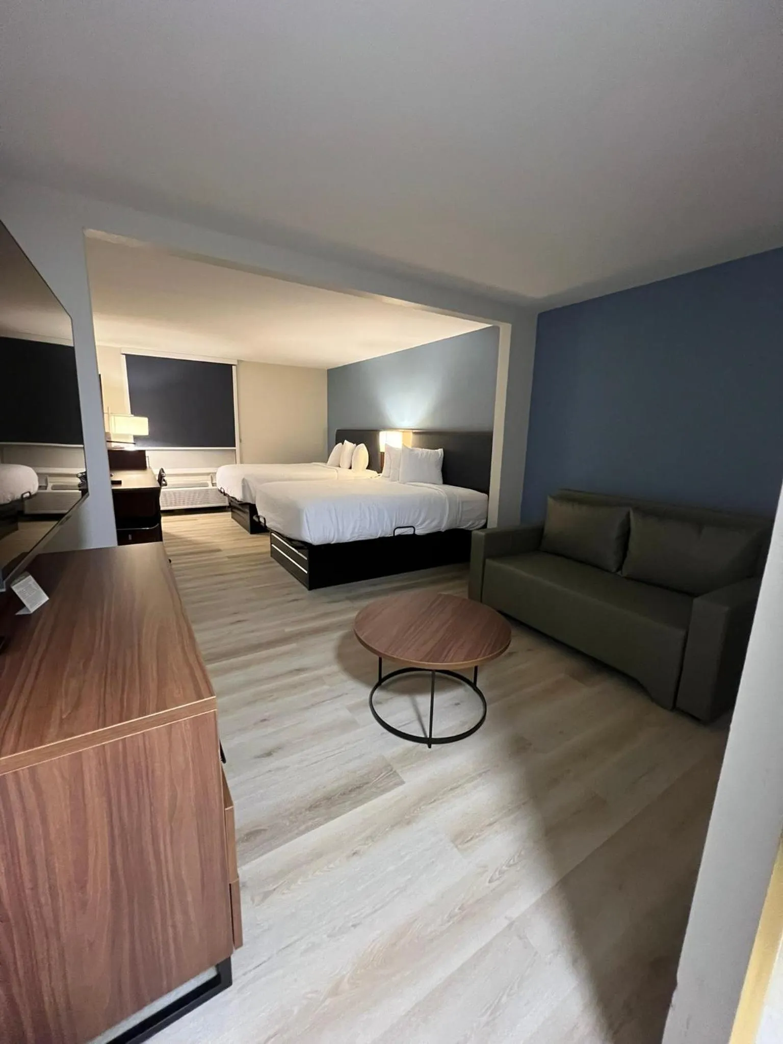 Bedroom, Bed in Wingate by Wyndham I-81 Exit 101- Newly Renovated