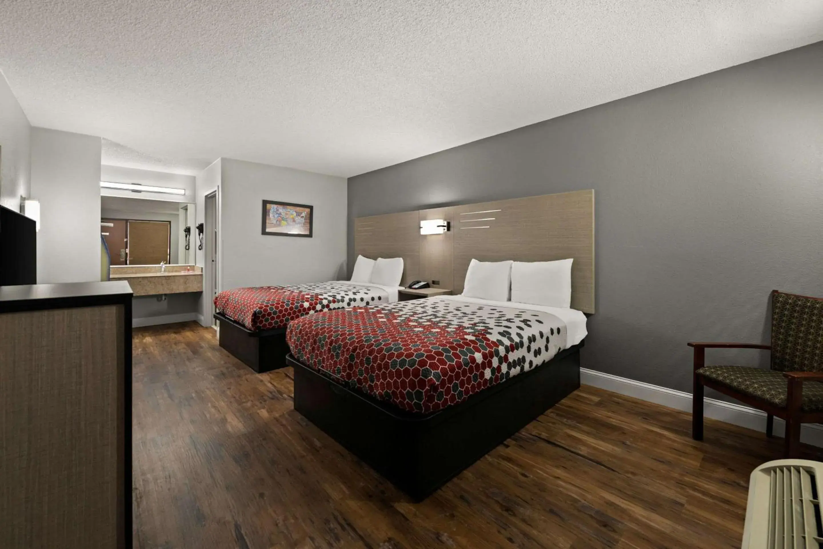 Double Room with Two Double Beds - Non-Smoking in Econo Lodge Double Room with Two Double Beds - Non-Smoking in Econo Lodge