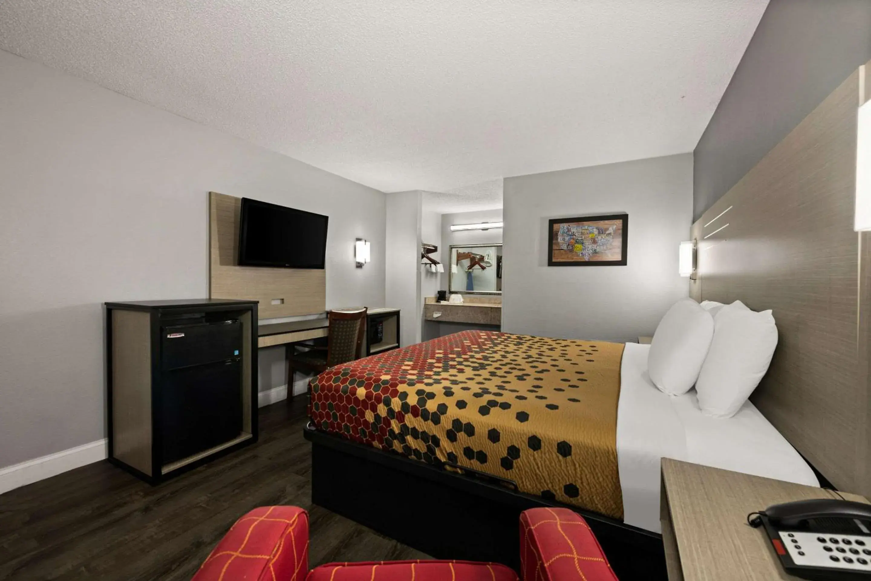 King Room - Non-Smoking in Econo Lodge King Room - Non-Smoking in Econo Lodge