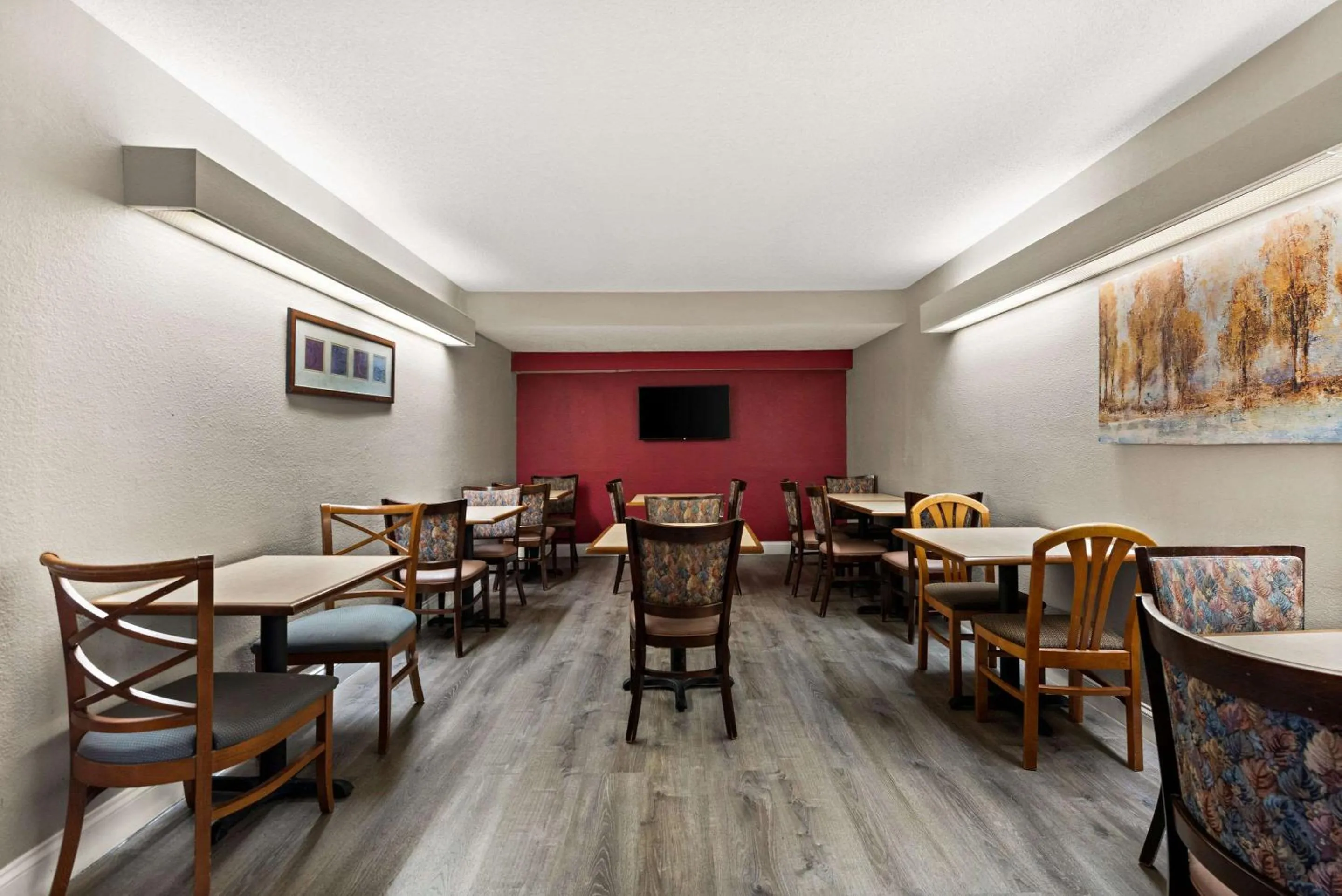 Breakfast in Econo Lodge