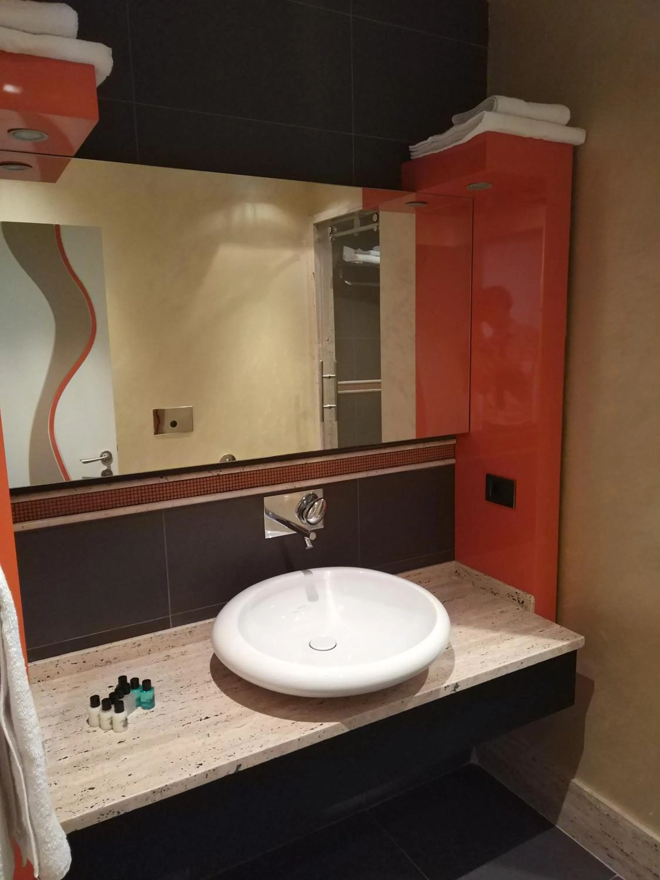 Bathroom in Armoni Residence & Hotel