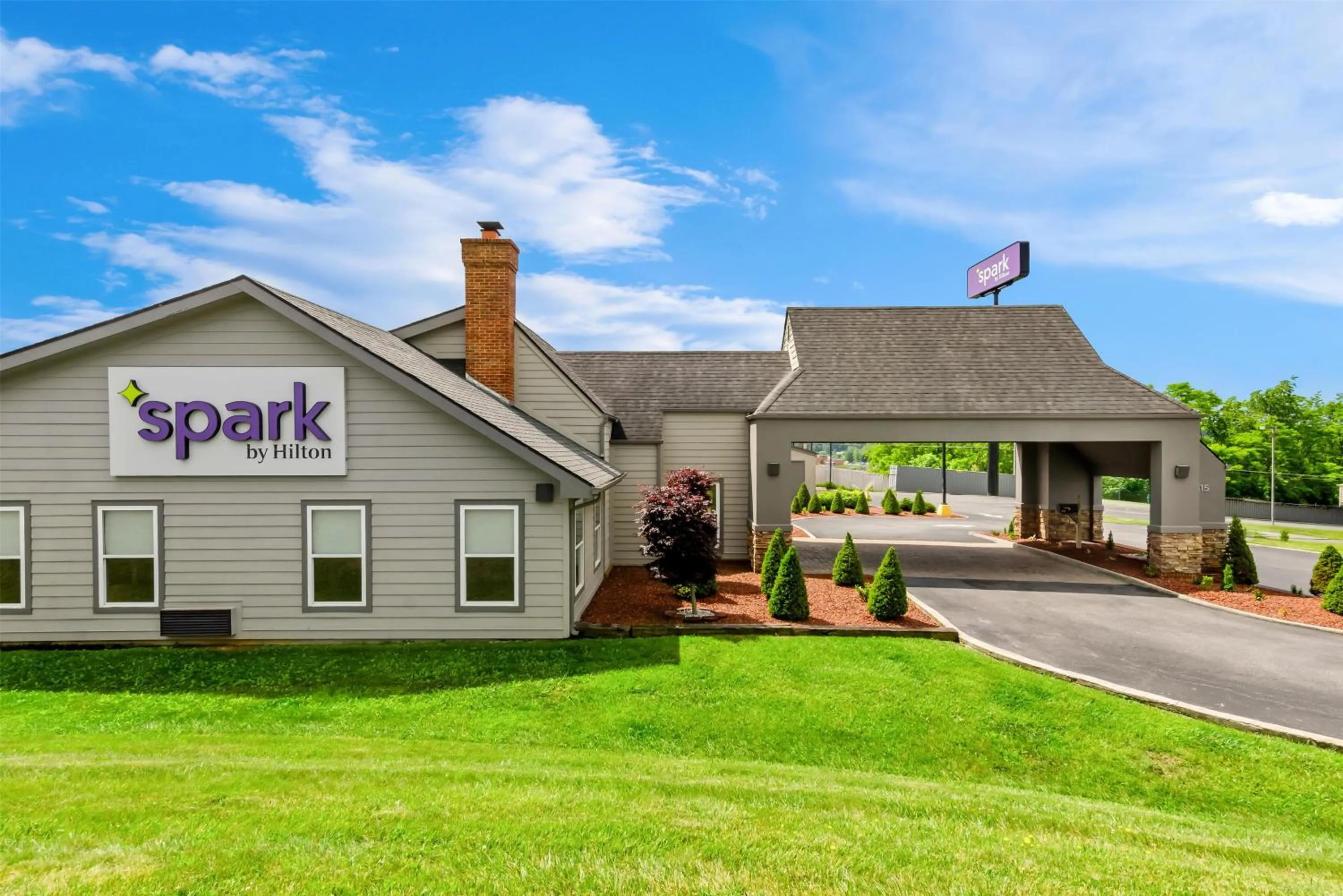 Property building in Spark by Hilton Wytheville Holston Rd I 81