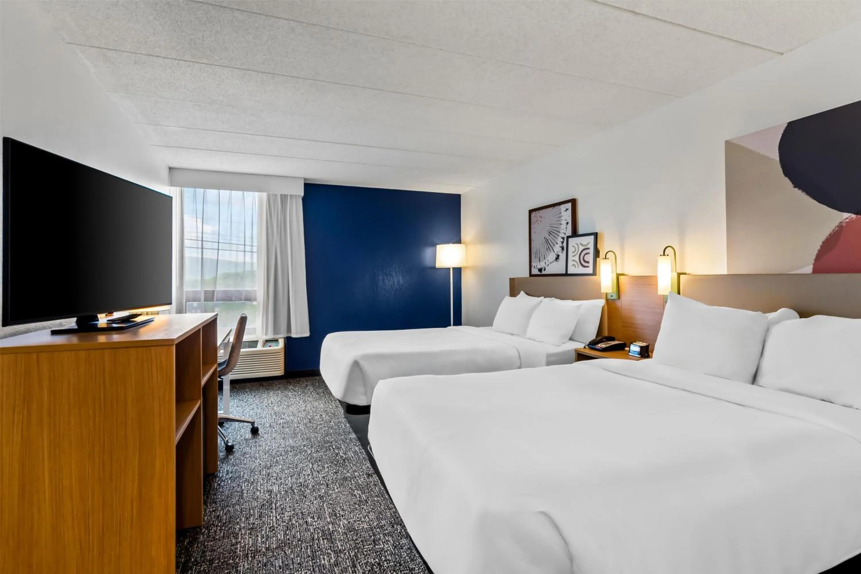 Bed in Spark by Hilton Wytheville Holston Rd I 81