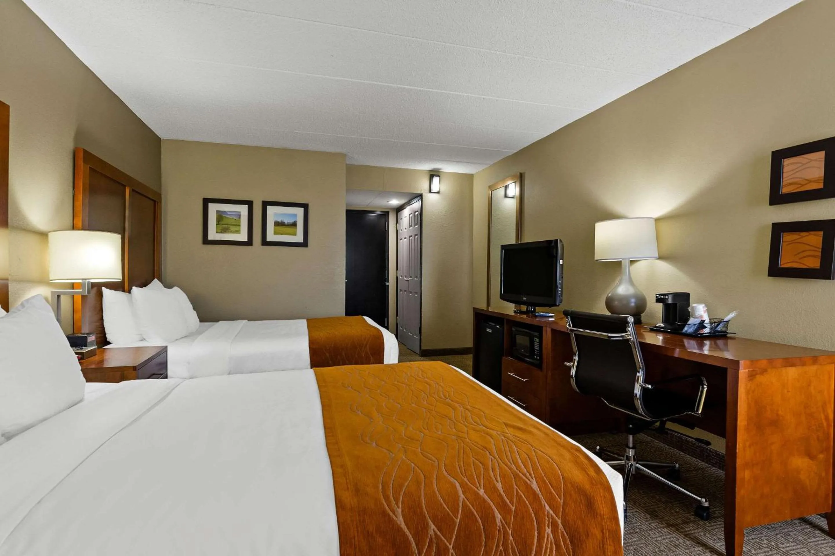 Bedroom in Comfort Inn Wytheville