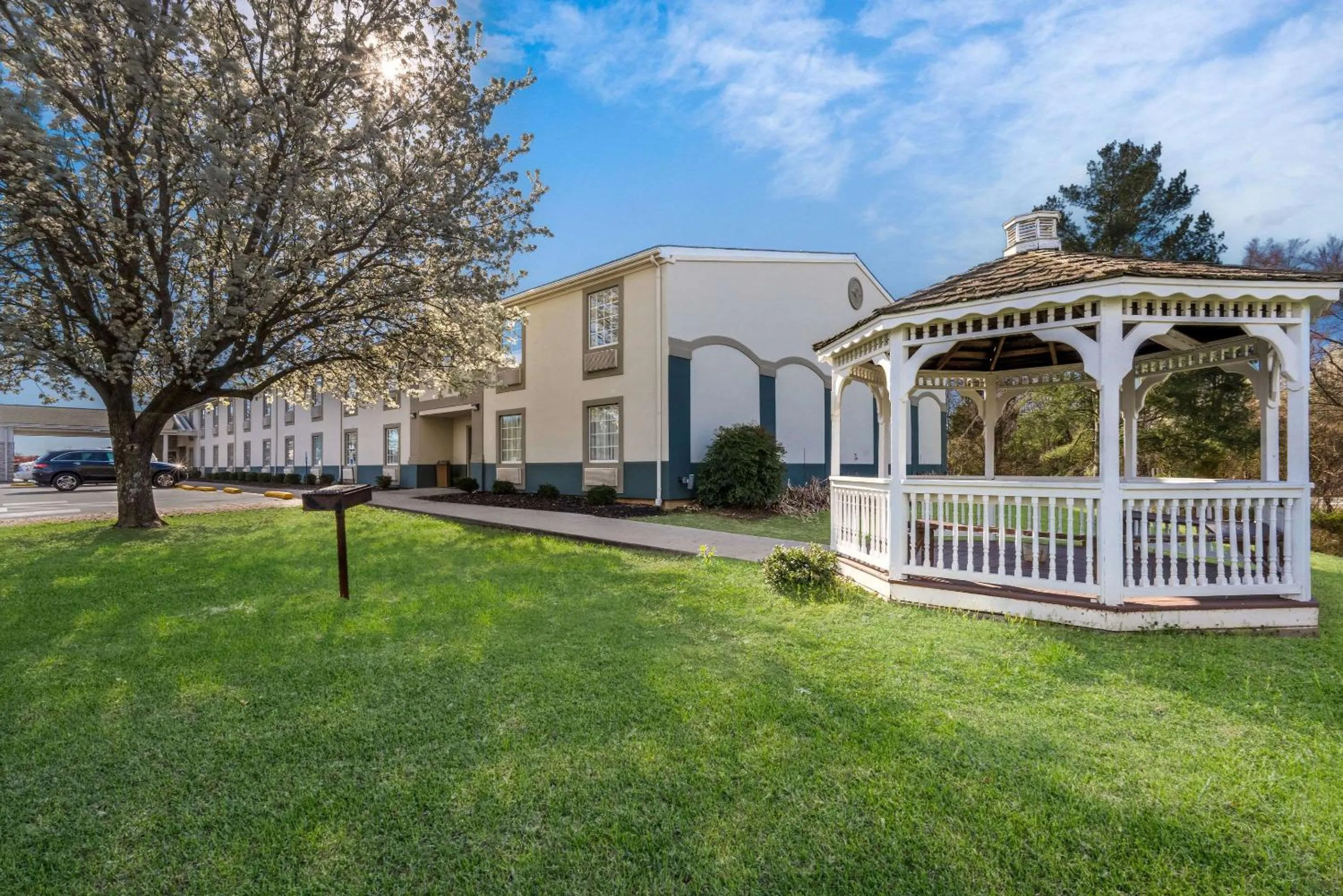 Property building in Quality Inn University Area