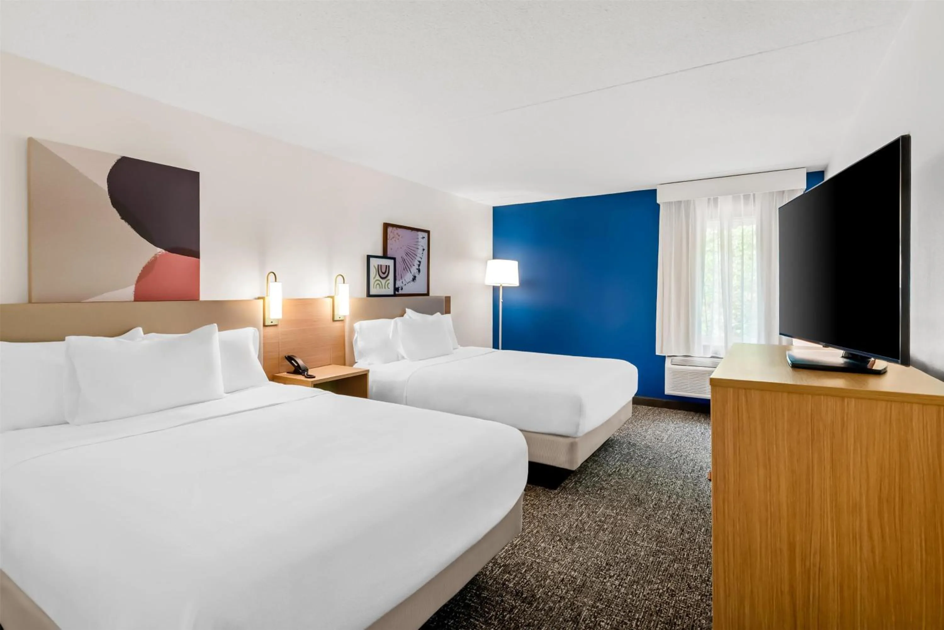 Bed in Spark by Hilton Lexington