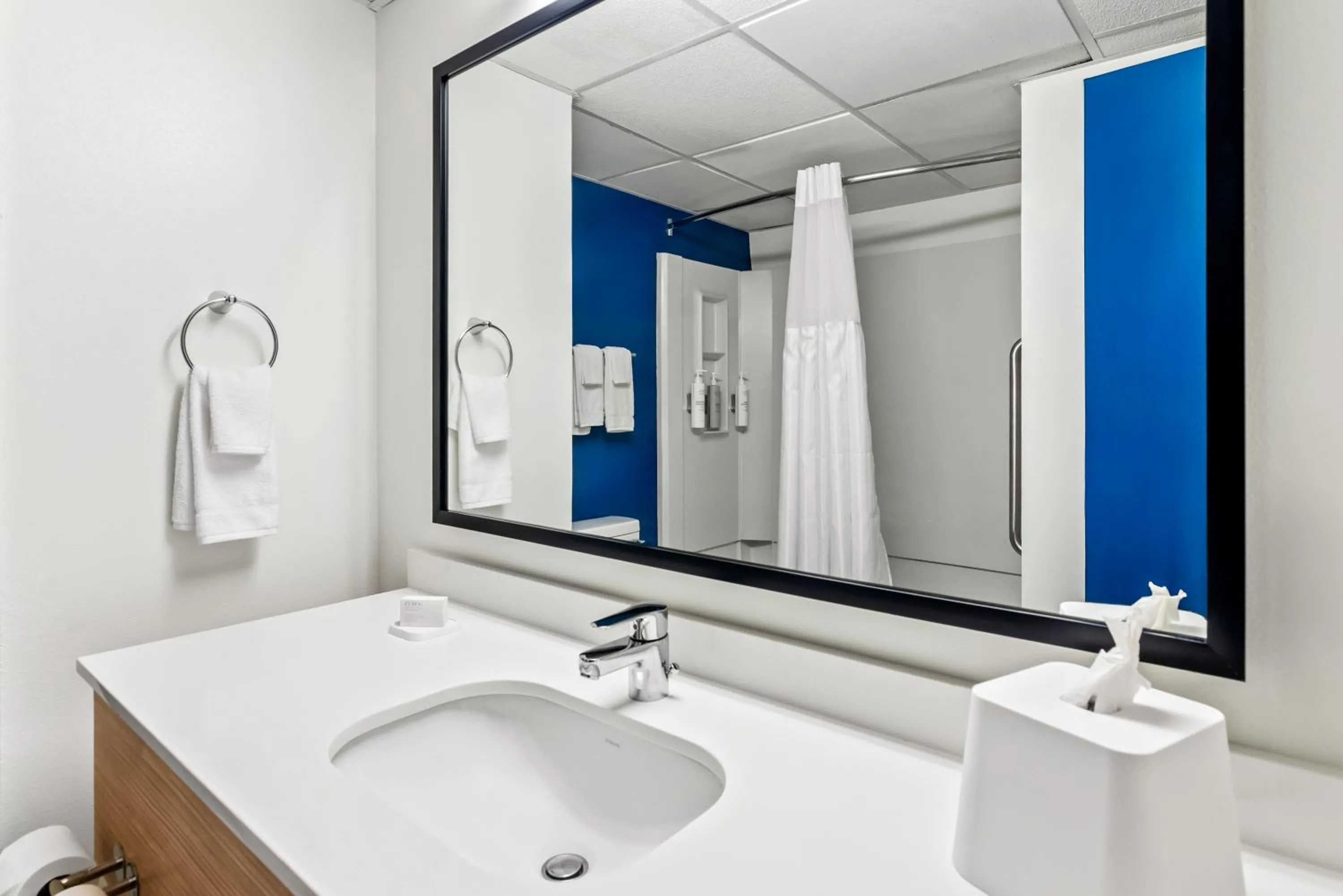 Bathroom in Spark by Hilton Lexington