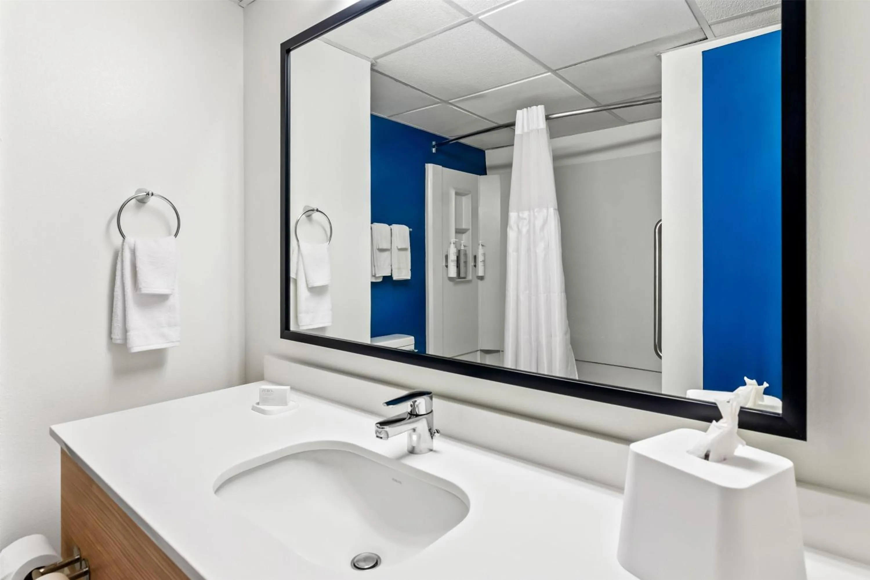 Bathroom in Spark by Hilton Lexington