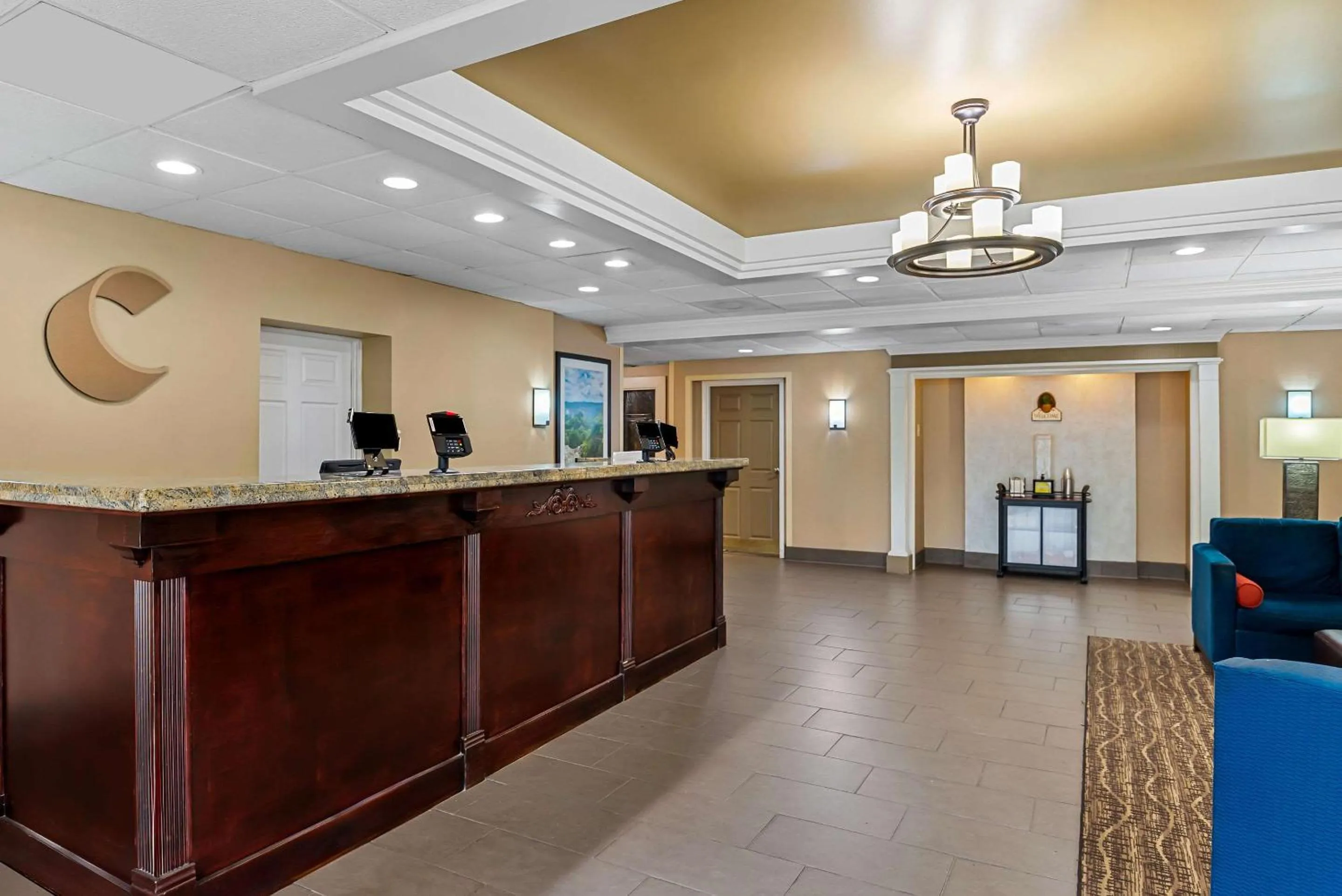Lobby or reception in Comfort Inn & Suites Staunton
