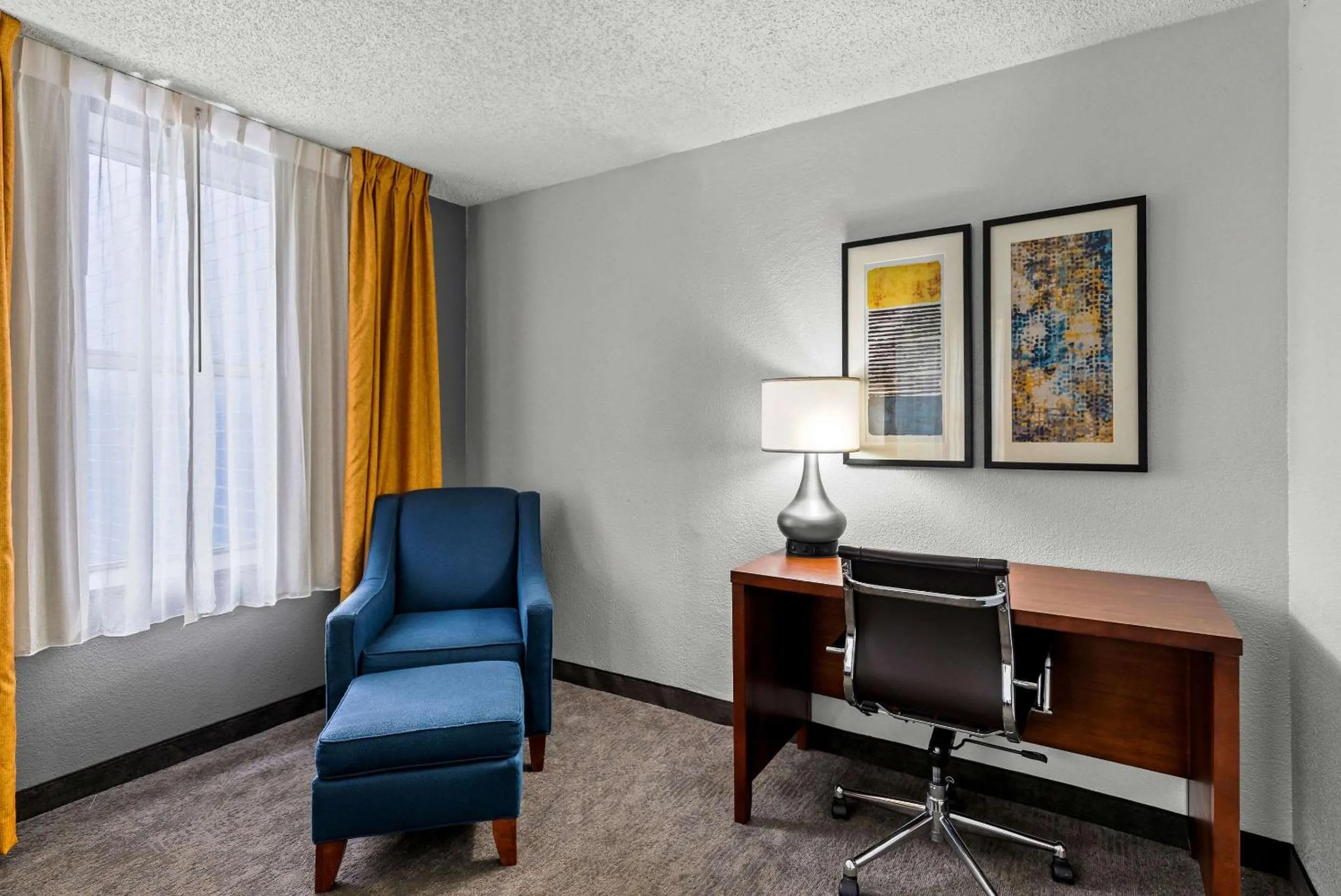 Bedroom in Comfort Inn & Suites Staunton