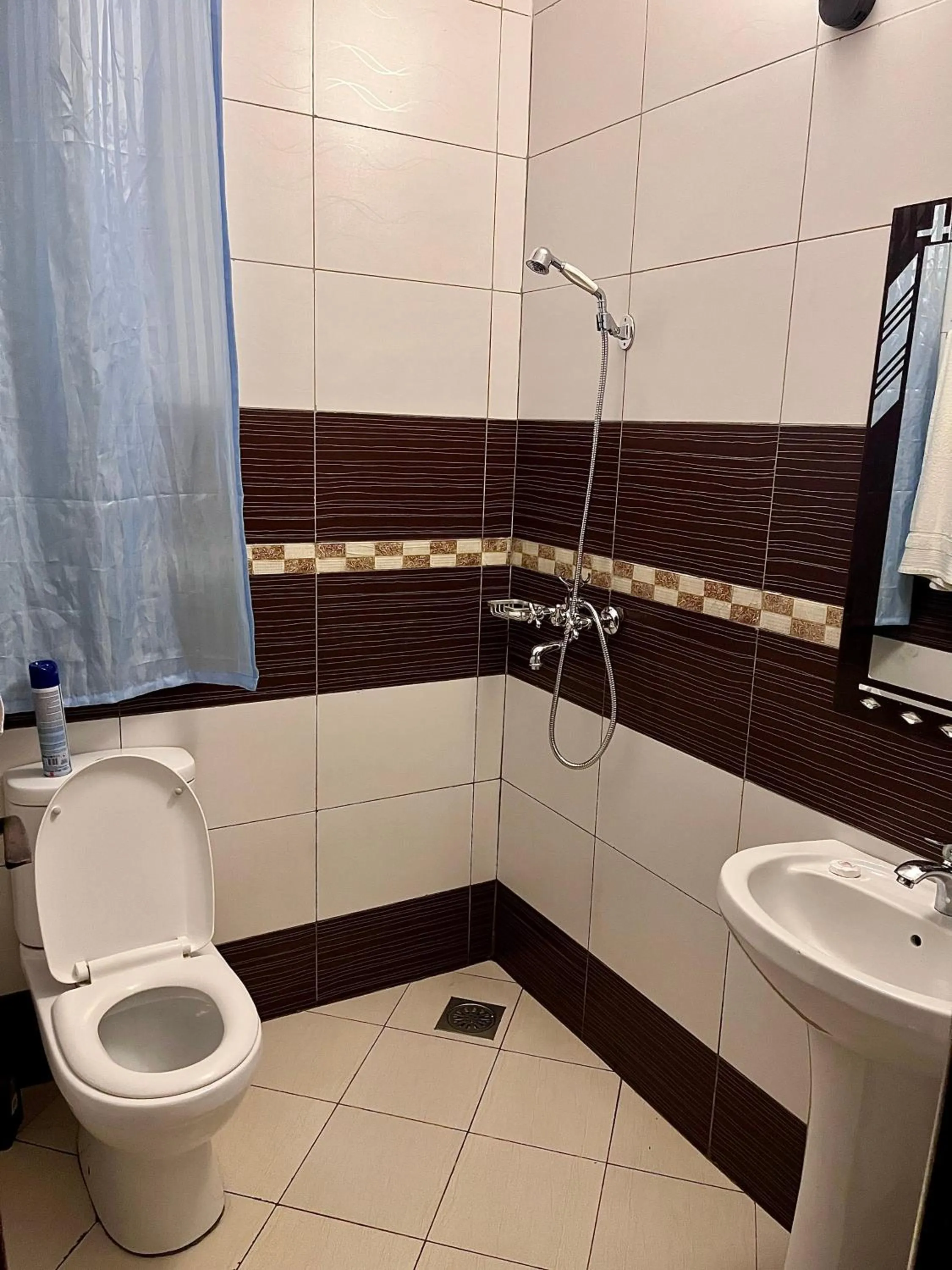 Bathroom in Lakepoint Villa