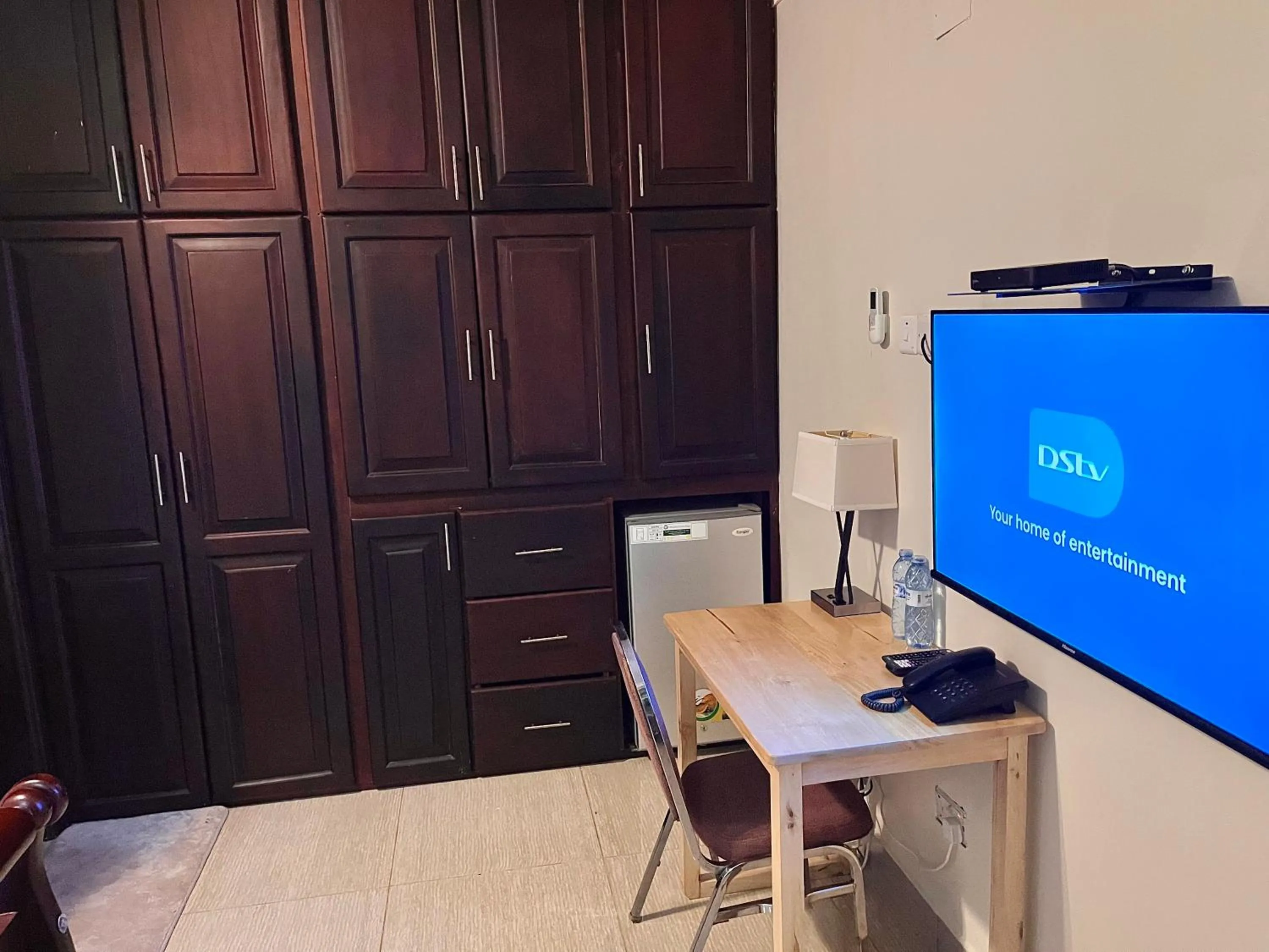 wardrobe in Lakepoint Villa