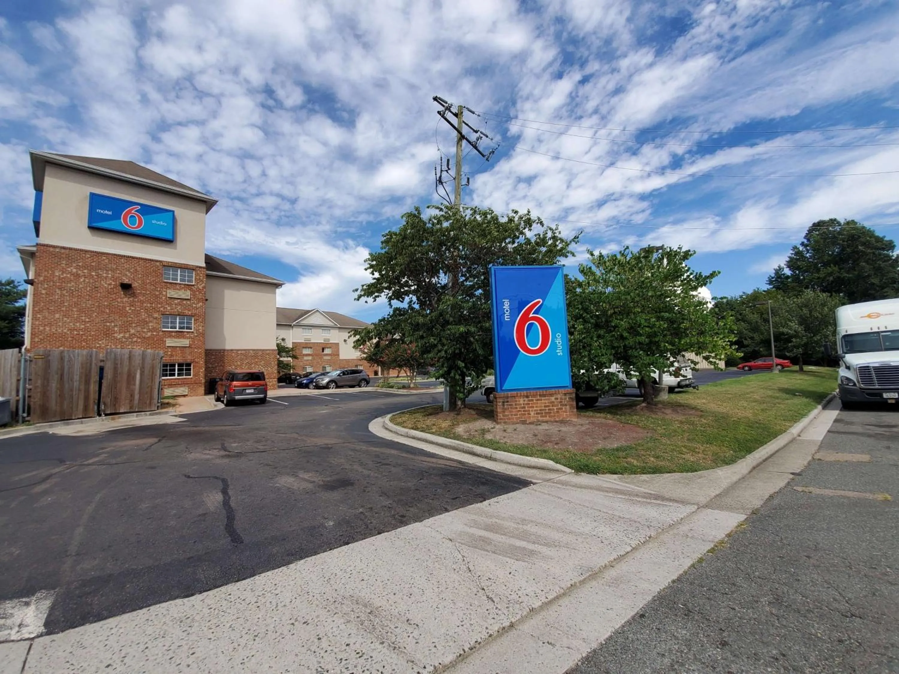Motel 6-Richmond, VA - I-64 West