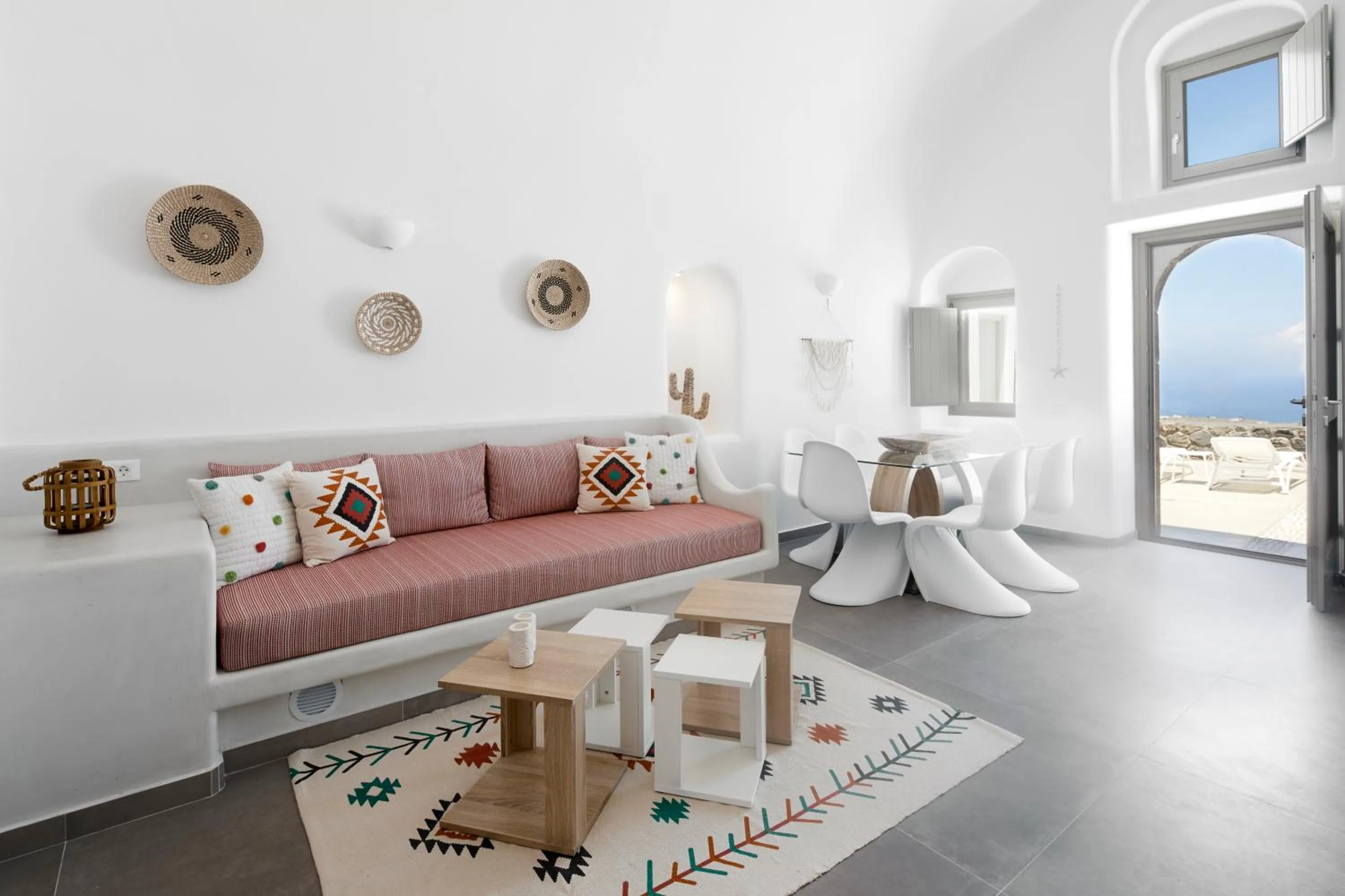 Living room in Mellow Luxury Cave