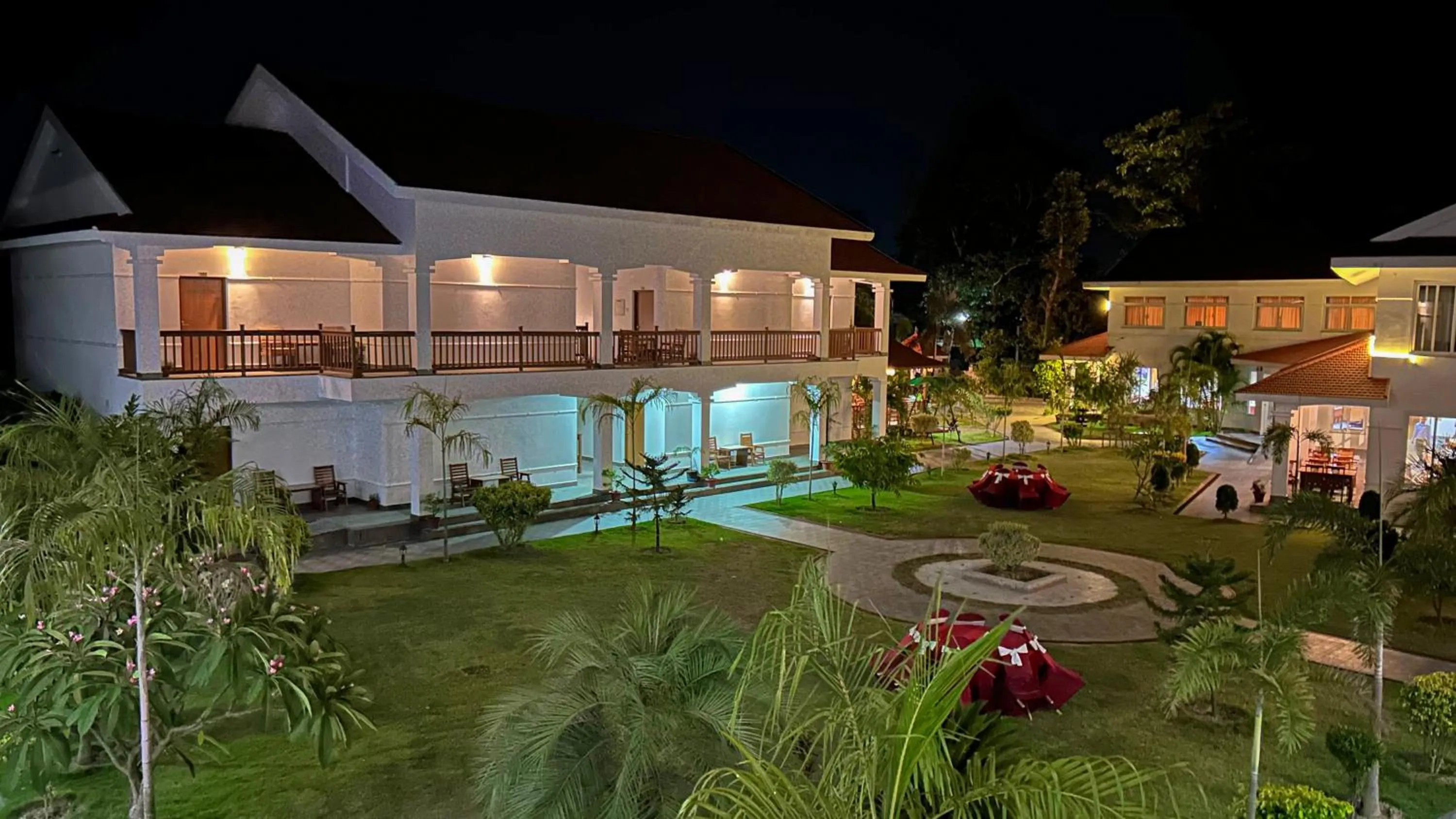 Night in Hotel Earth Light Sauraha