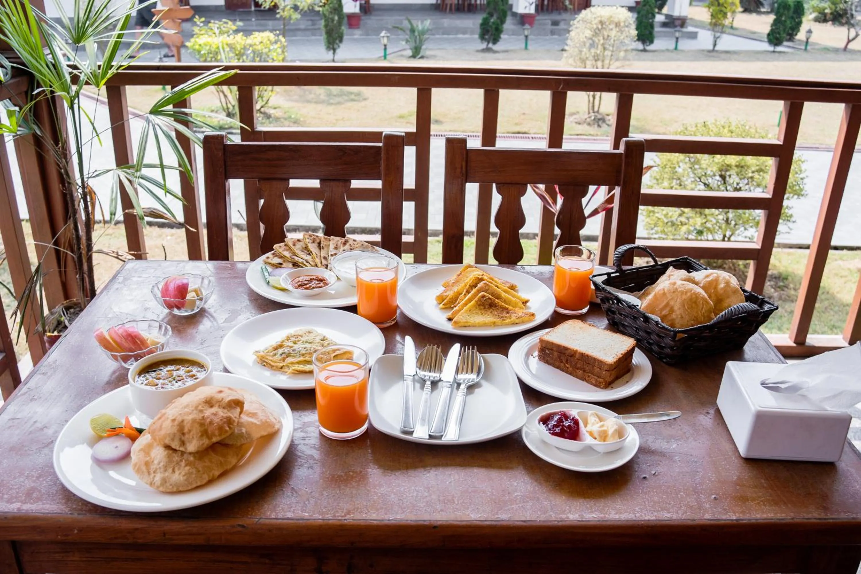 Breakfast in Hotel Earth Light Sauraha