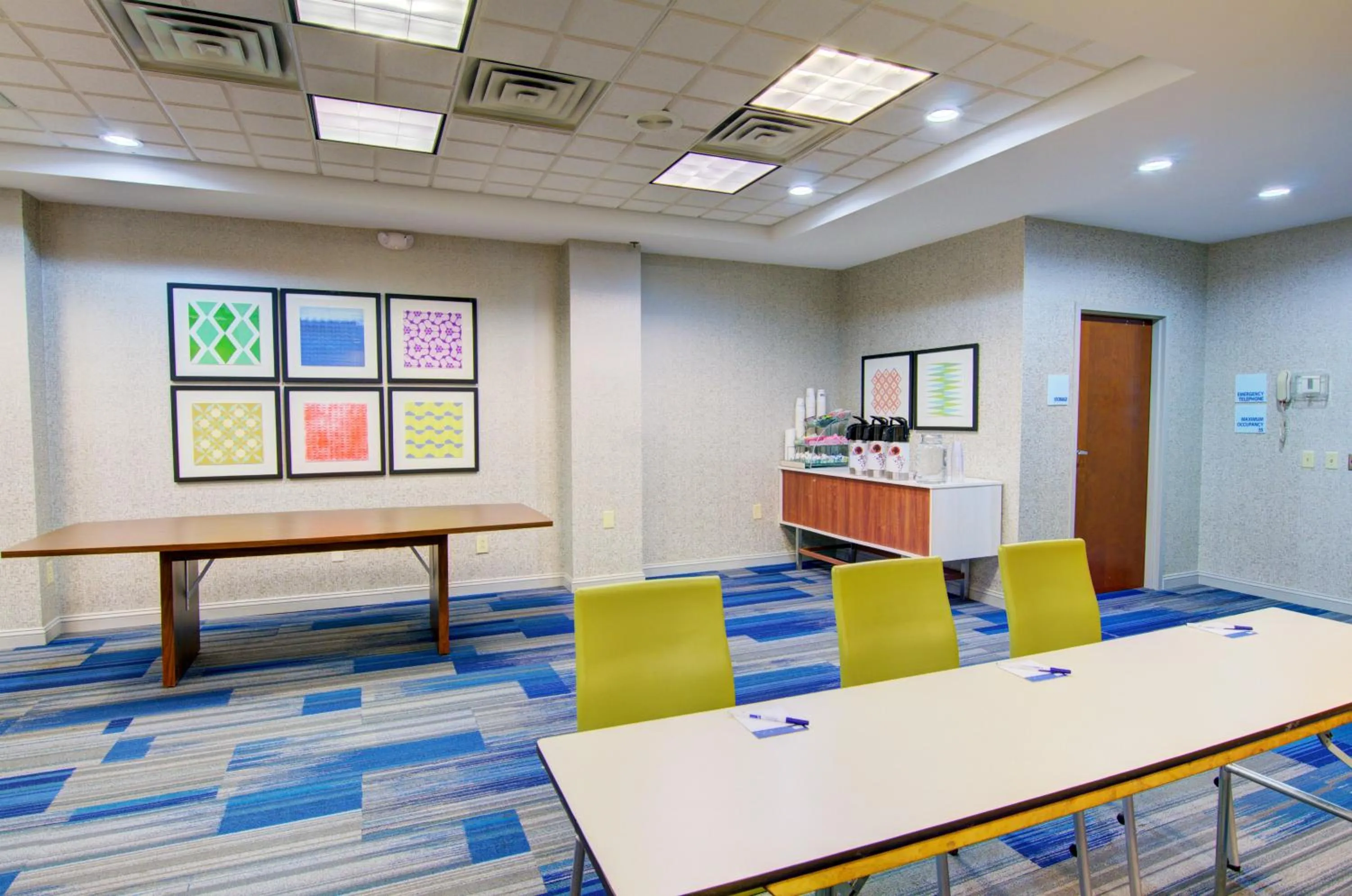 Meeting/conference room in Holiday Inn Express Blacksburg by IHG