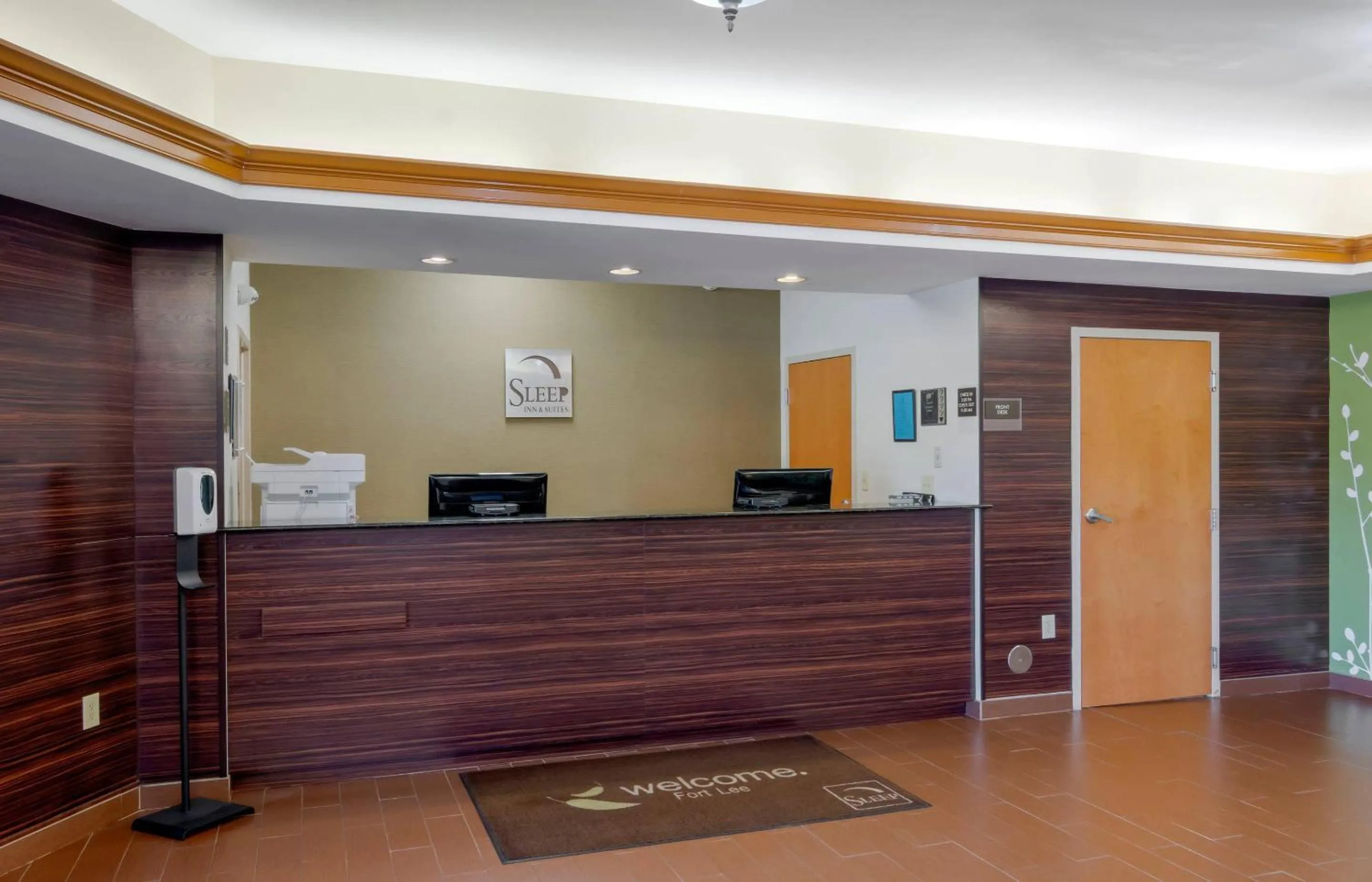Lobby or reception in Sleep Inn & Suites Prince George near Fort Lee