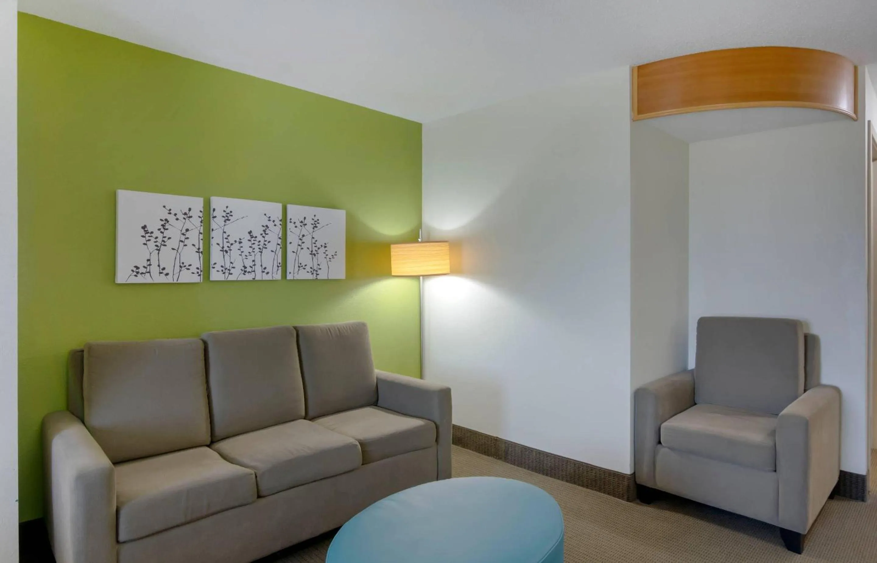 Bedroom in Sleep Inn & Suites Prince George near Fort Lee