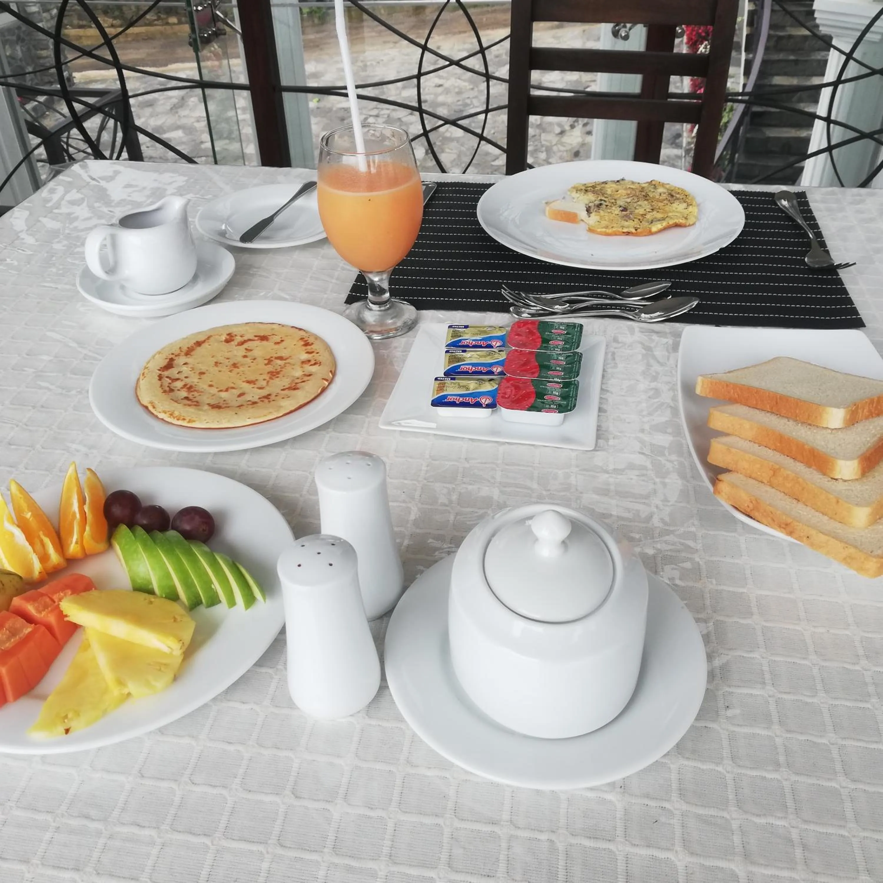 Continental breakfast in The Ramp