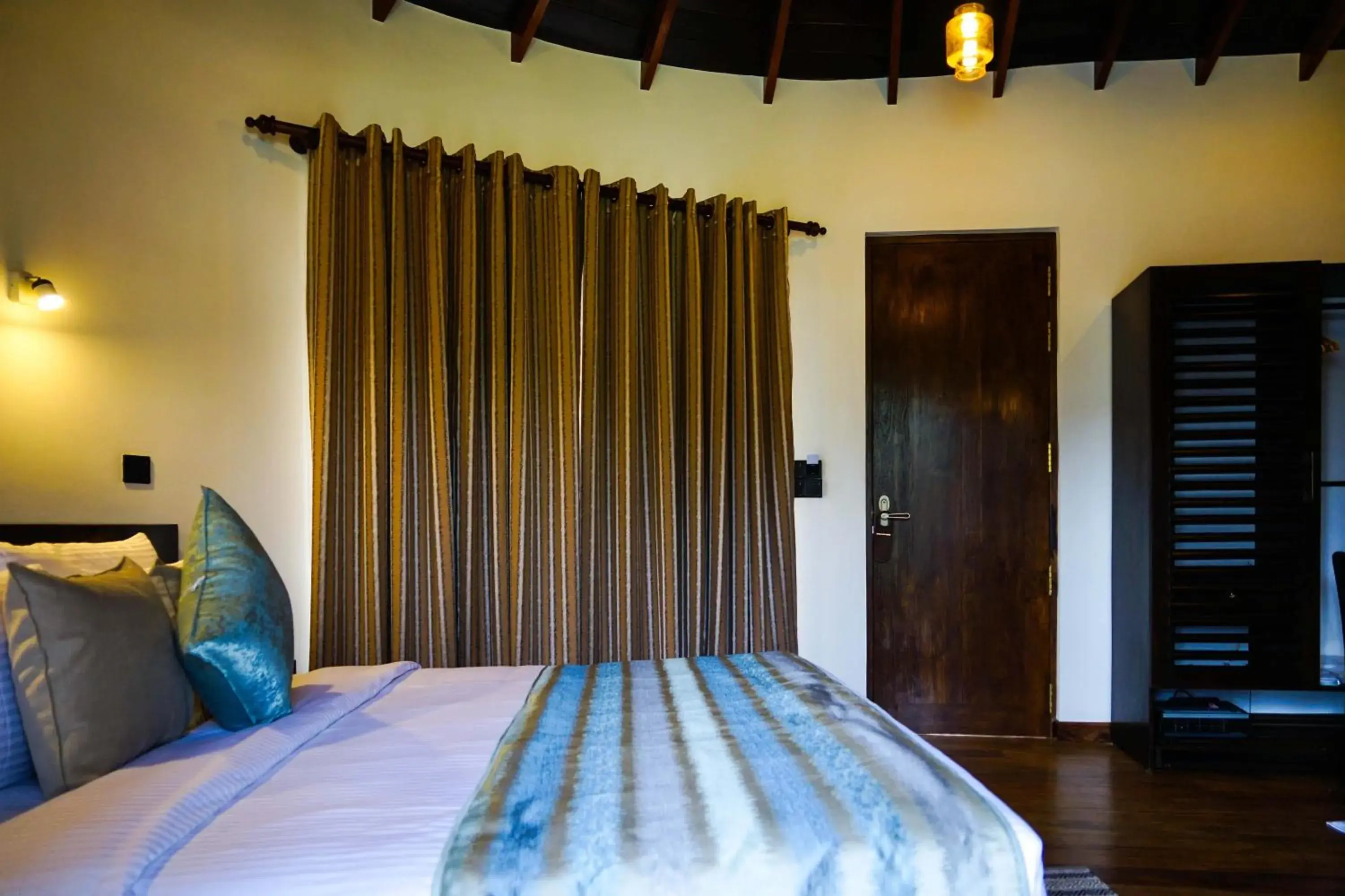 Double Room with Mountain View - single occupancy in The Ramp Double Room with Mountain View - single occupancy in The Ramp