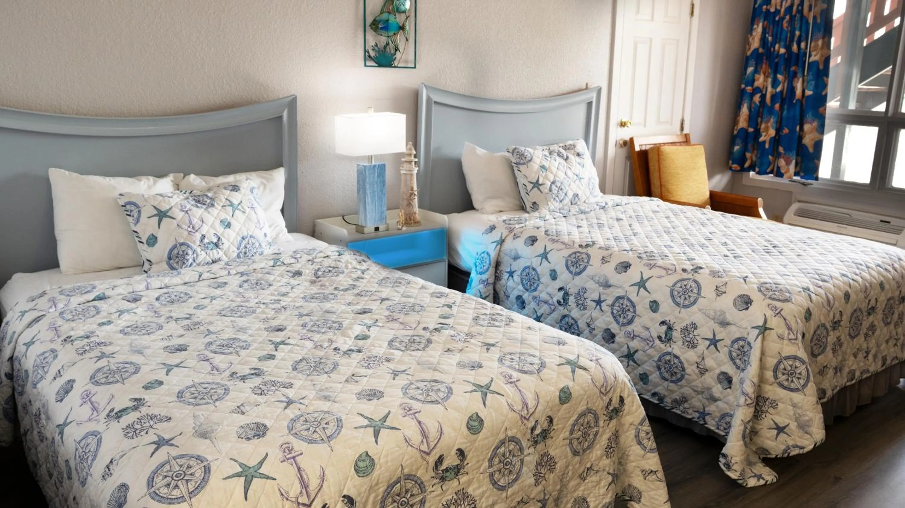 Bedroom, Bed in Atlantic Shores Inn and Suites