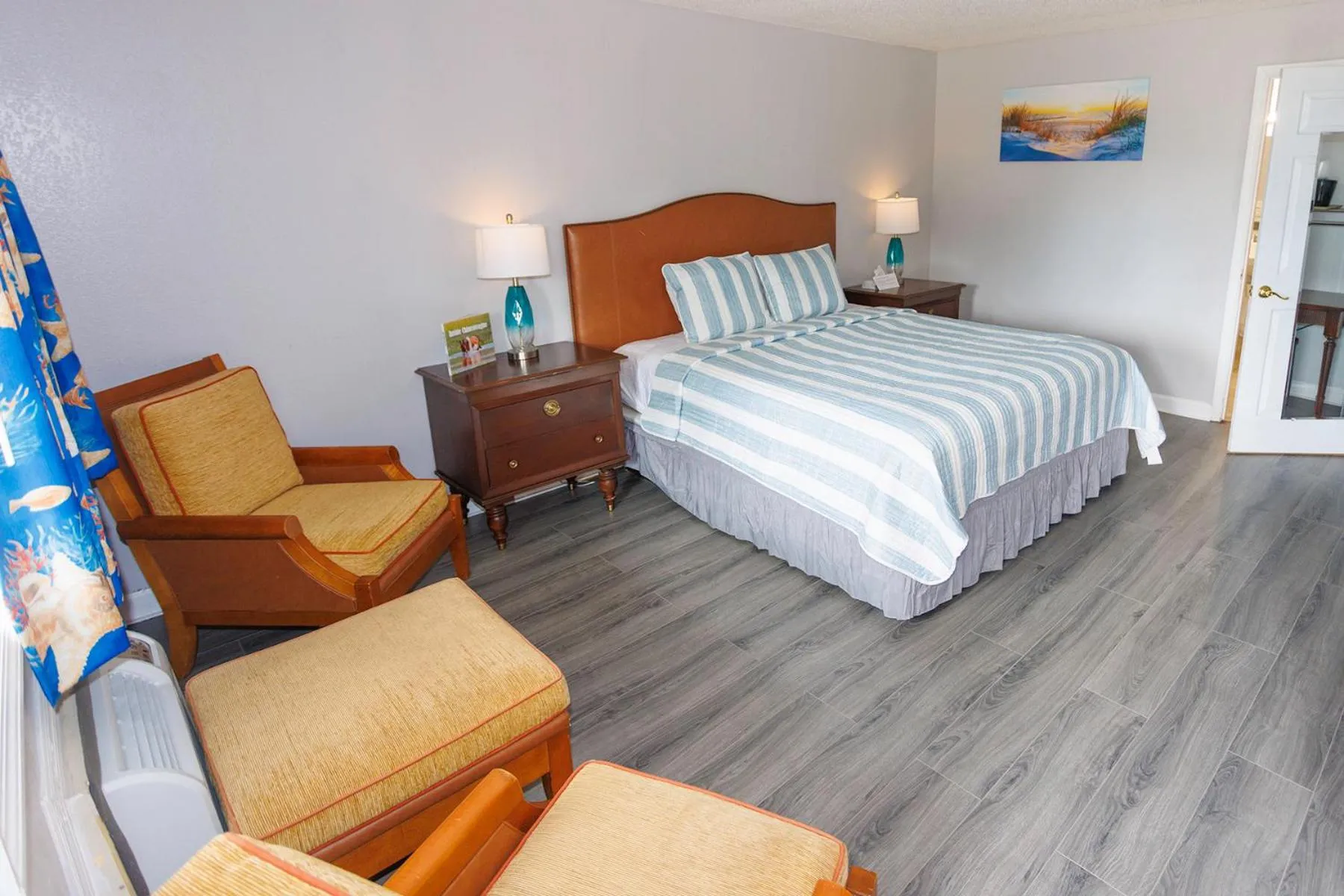 Photo of the whole room, Bed in Atlantic Shores Inn and Suites