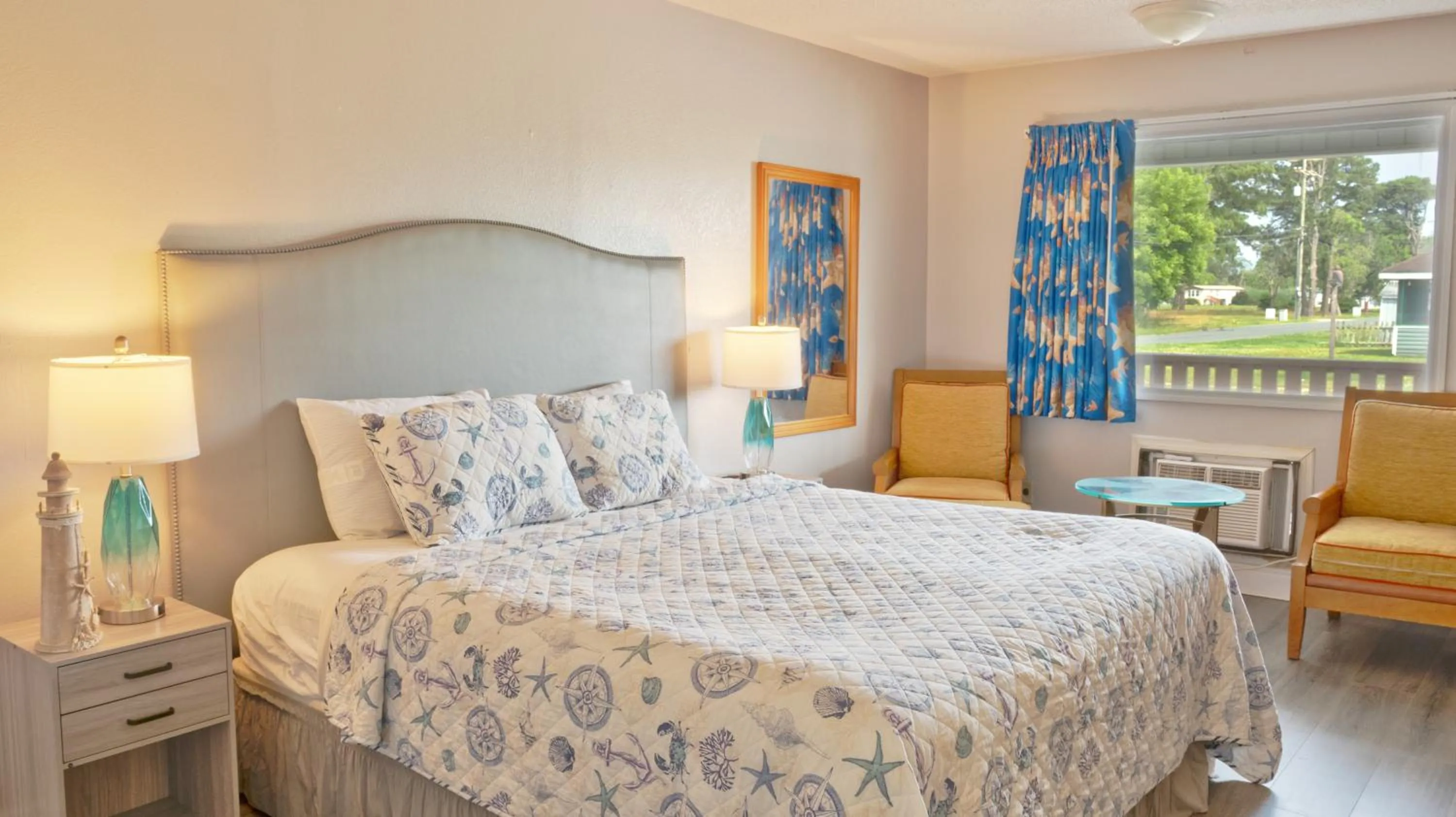 Photo of the whole room, Bed in Atlantic Shores Inn and Suites